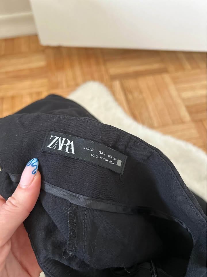 Zara Black Skirt with shorts - Size S - photo 2