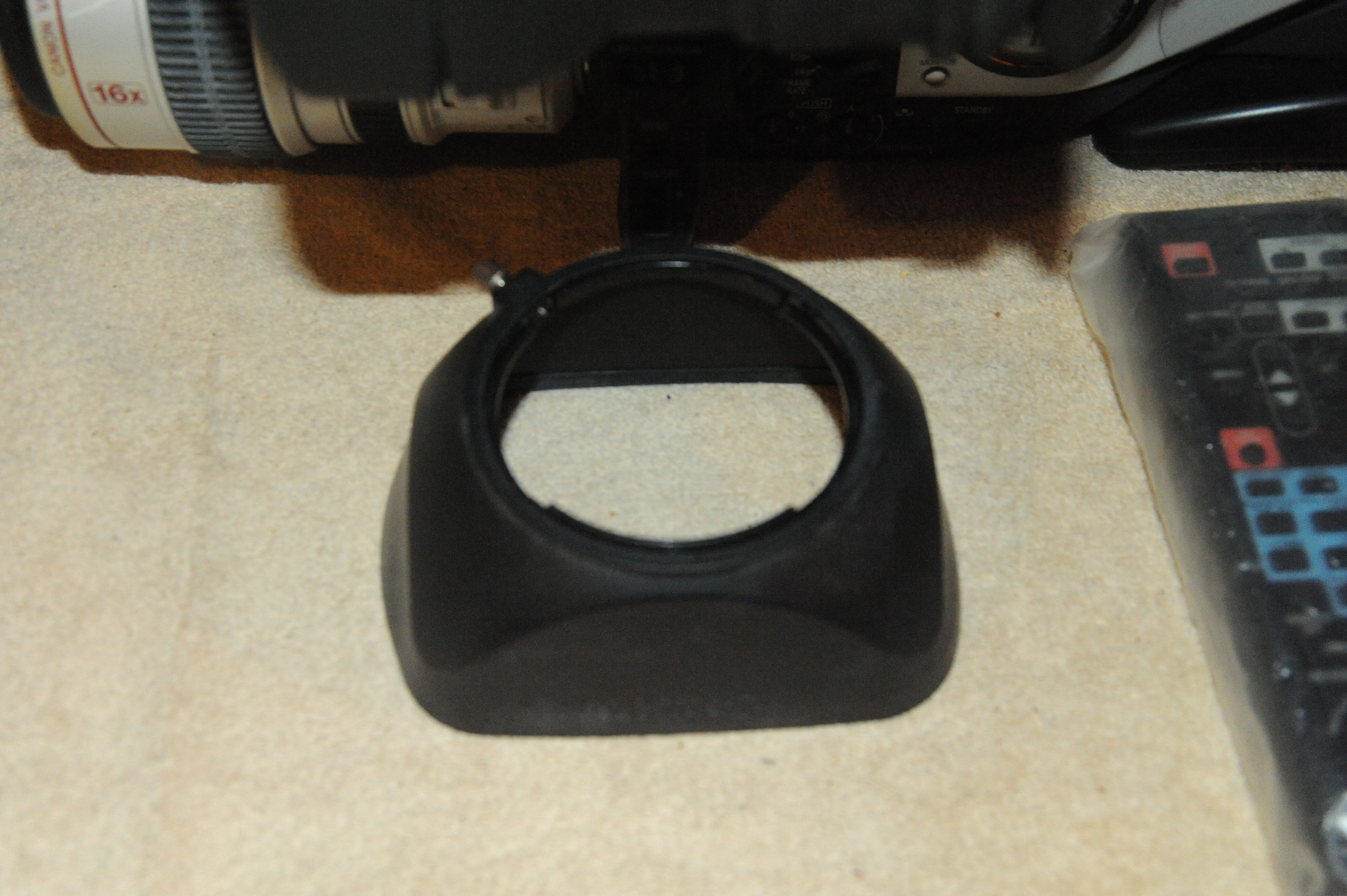 Canon Video Lens 16x Zoom XL 5.5-88mm - photo 3