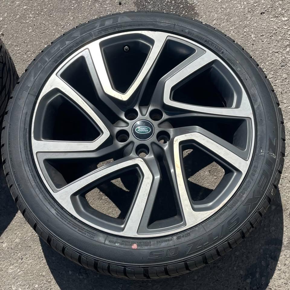22 inch Wheel and Tire Package RANGE ROVER - photo 3