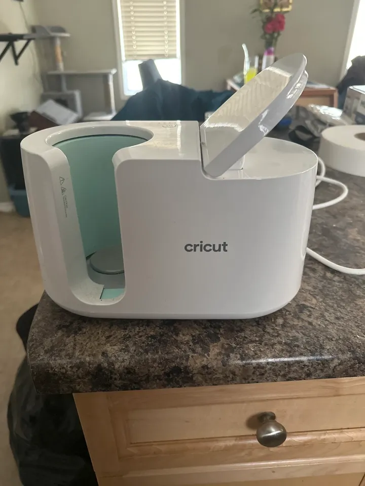 Cricut Mug Press & Supplies