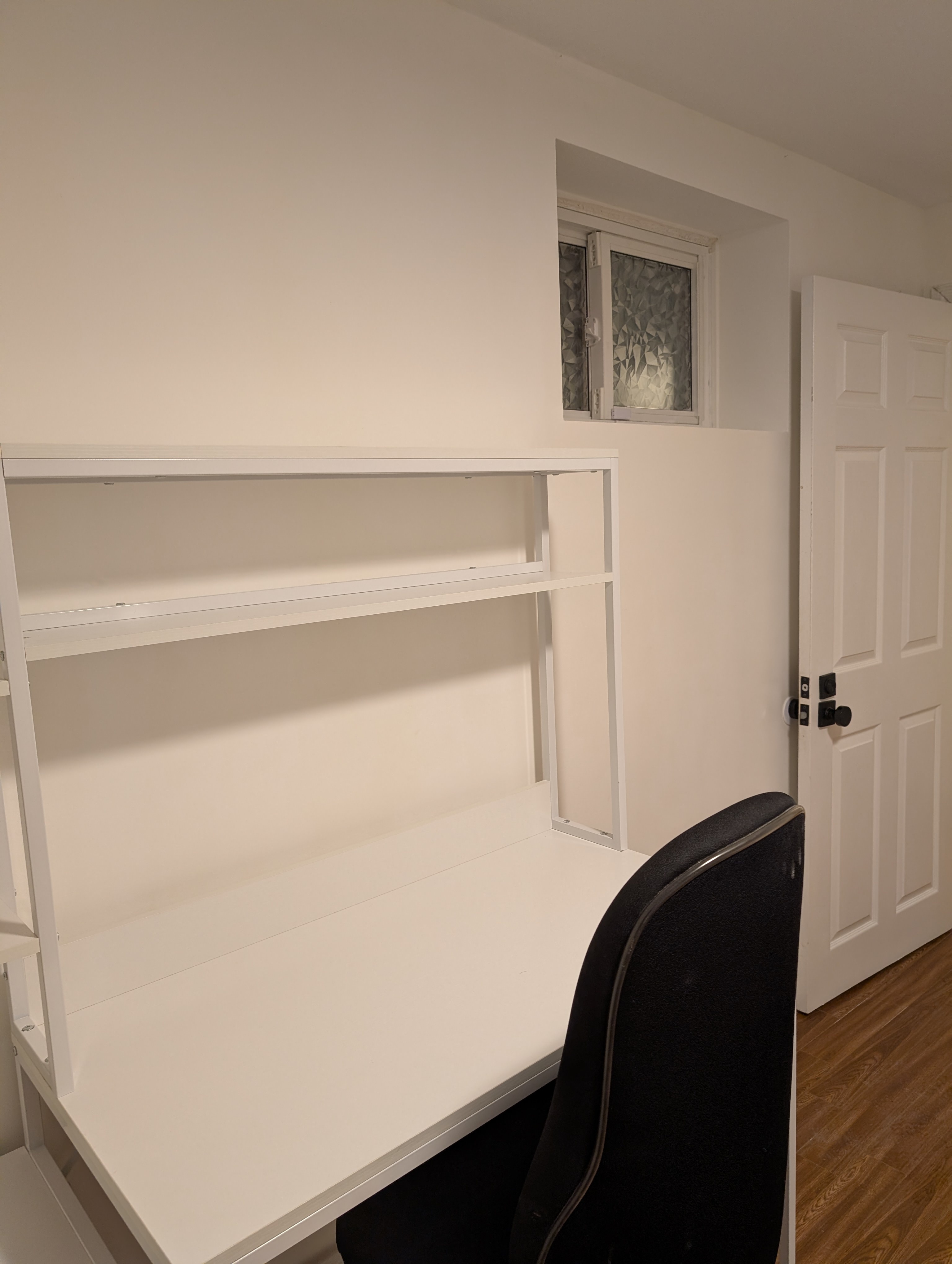 Furnished Private Room in Downtown Toronto; Utilities Included - photo 2