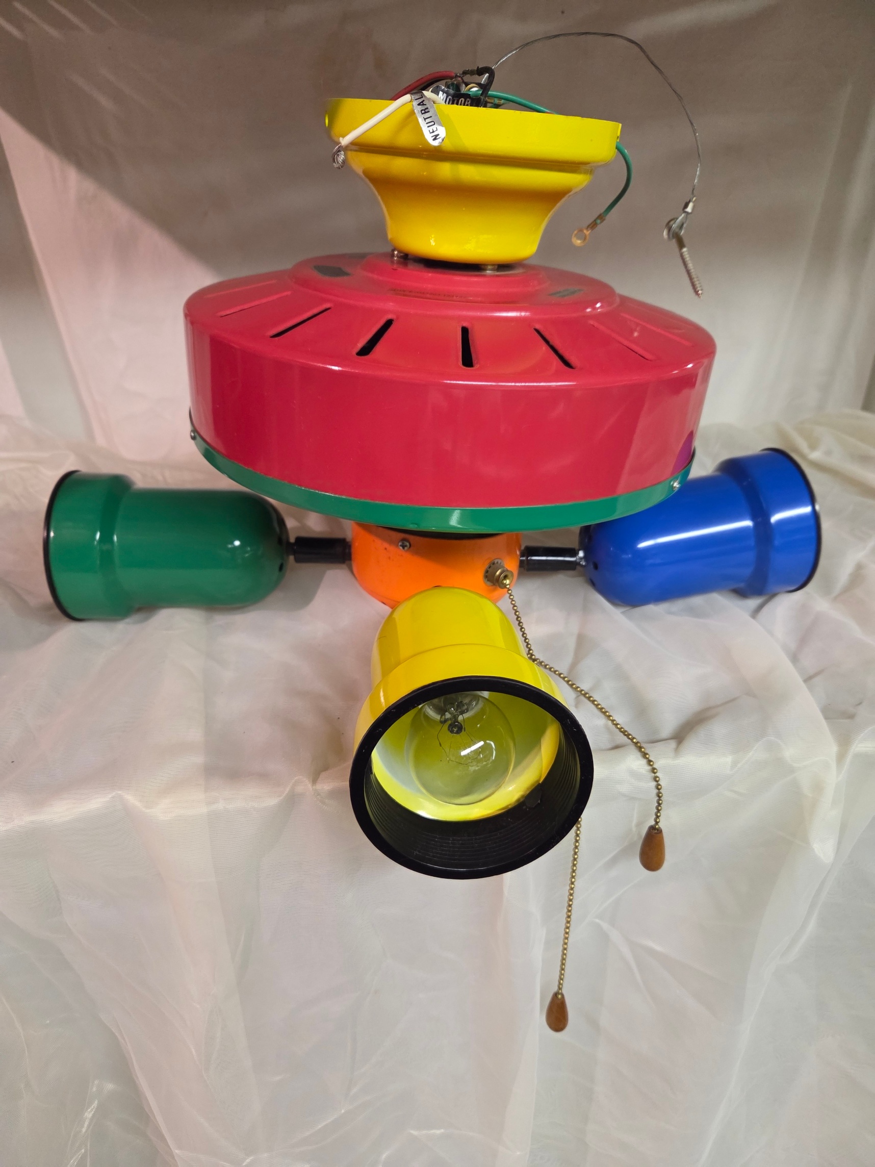 Ceiling fan with lights