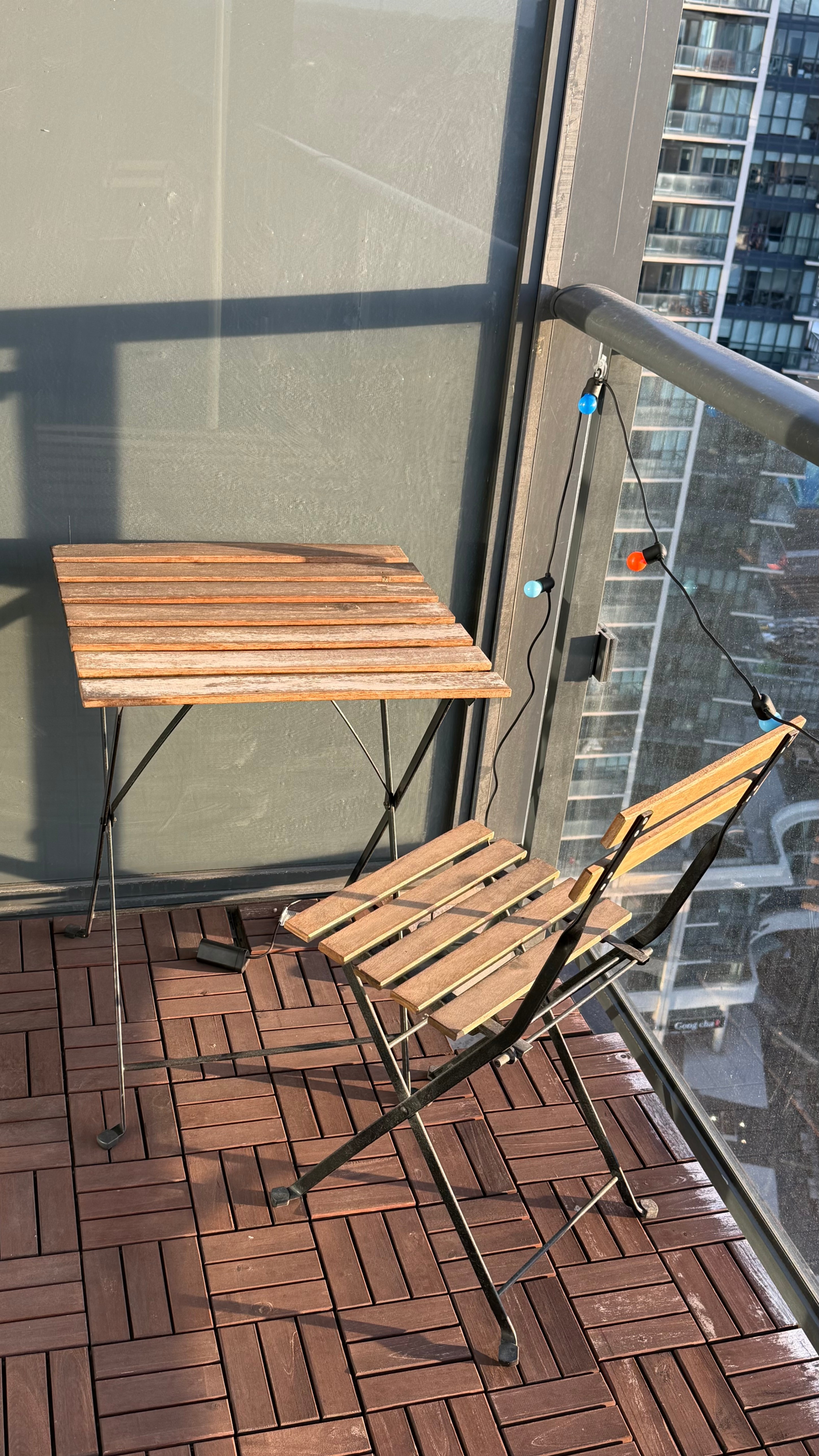 IKEA foldable chair and table - photo 2