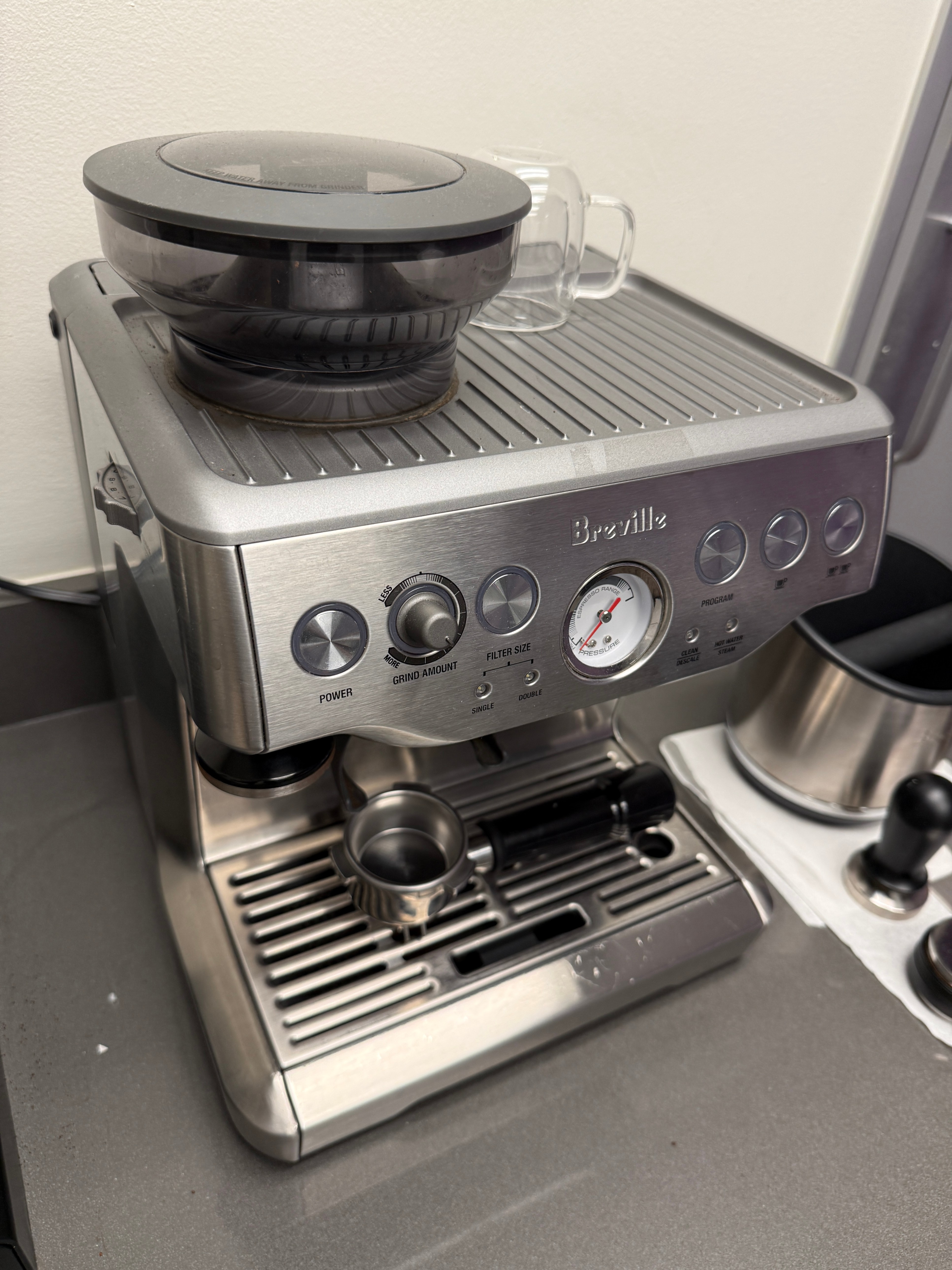 Breville Barista Express Espresso Machine - photo 2