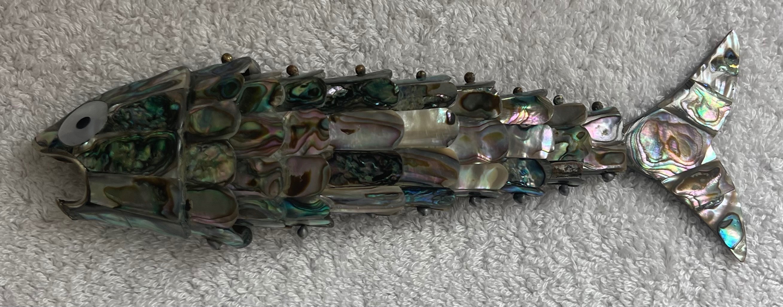 Vintage 8" Articulated Abalone Fish (Bottle Opener) - photo 4