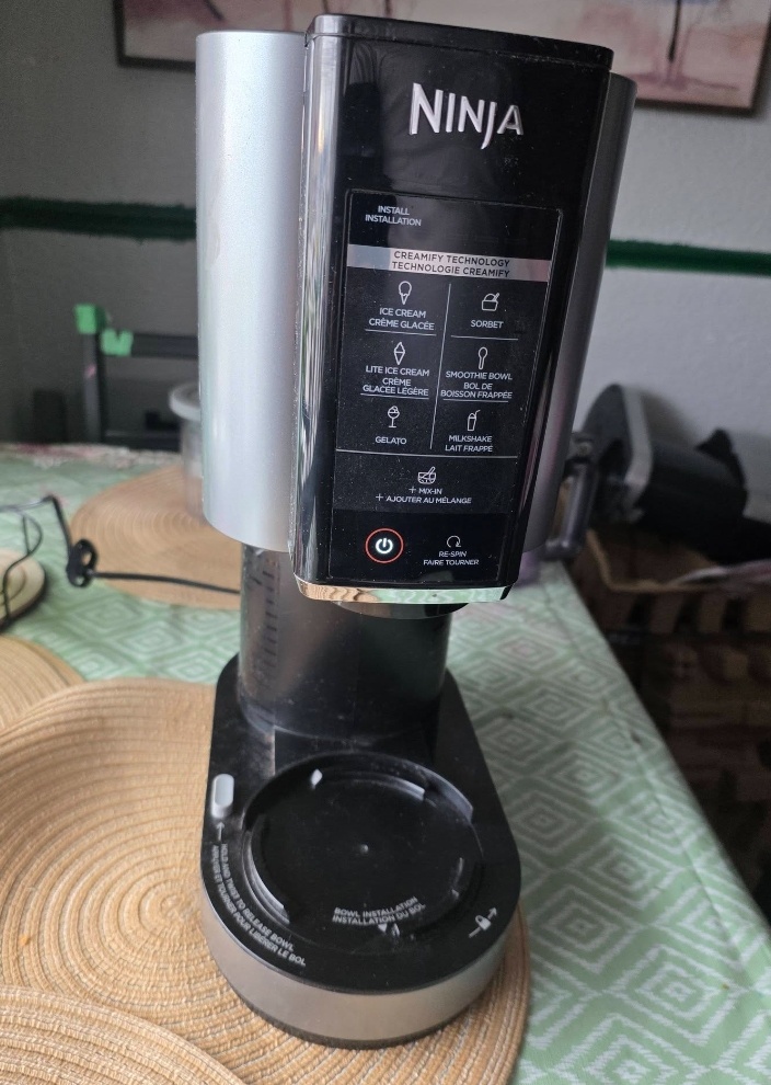 Ninja Icecream Maker - Replacement Machine only - photo 4