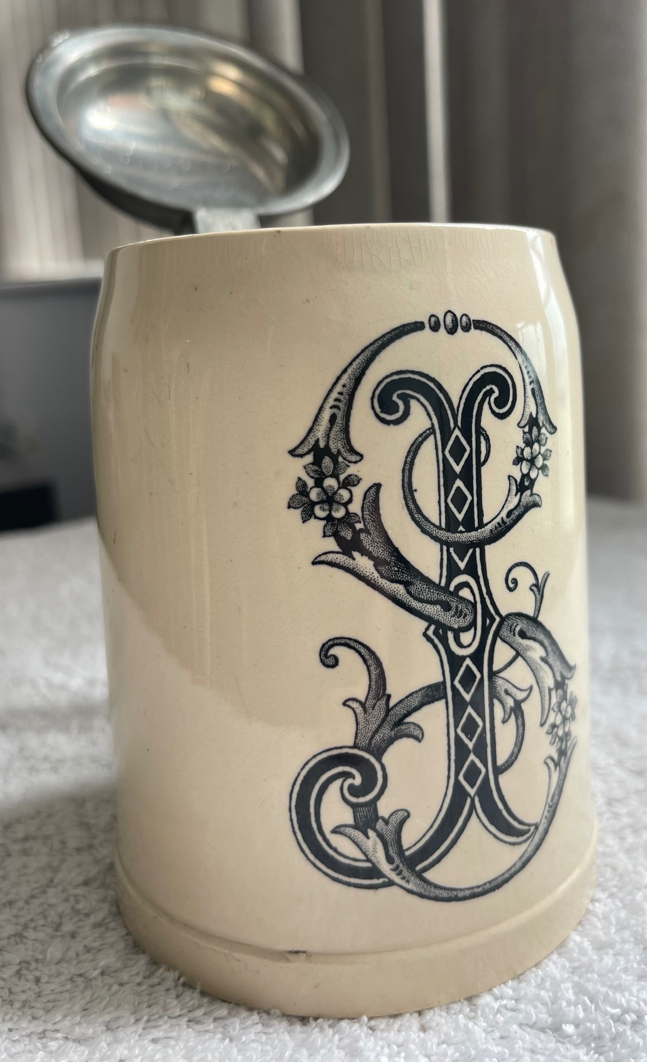 1930 Mettlach Beer Stein — Signed Lid (Top & Bottom) - photo 2