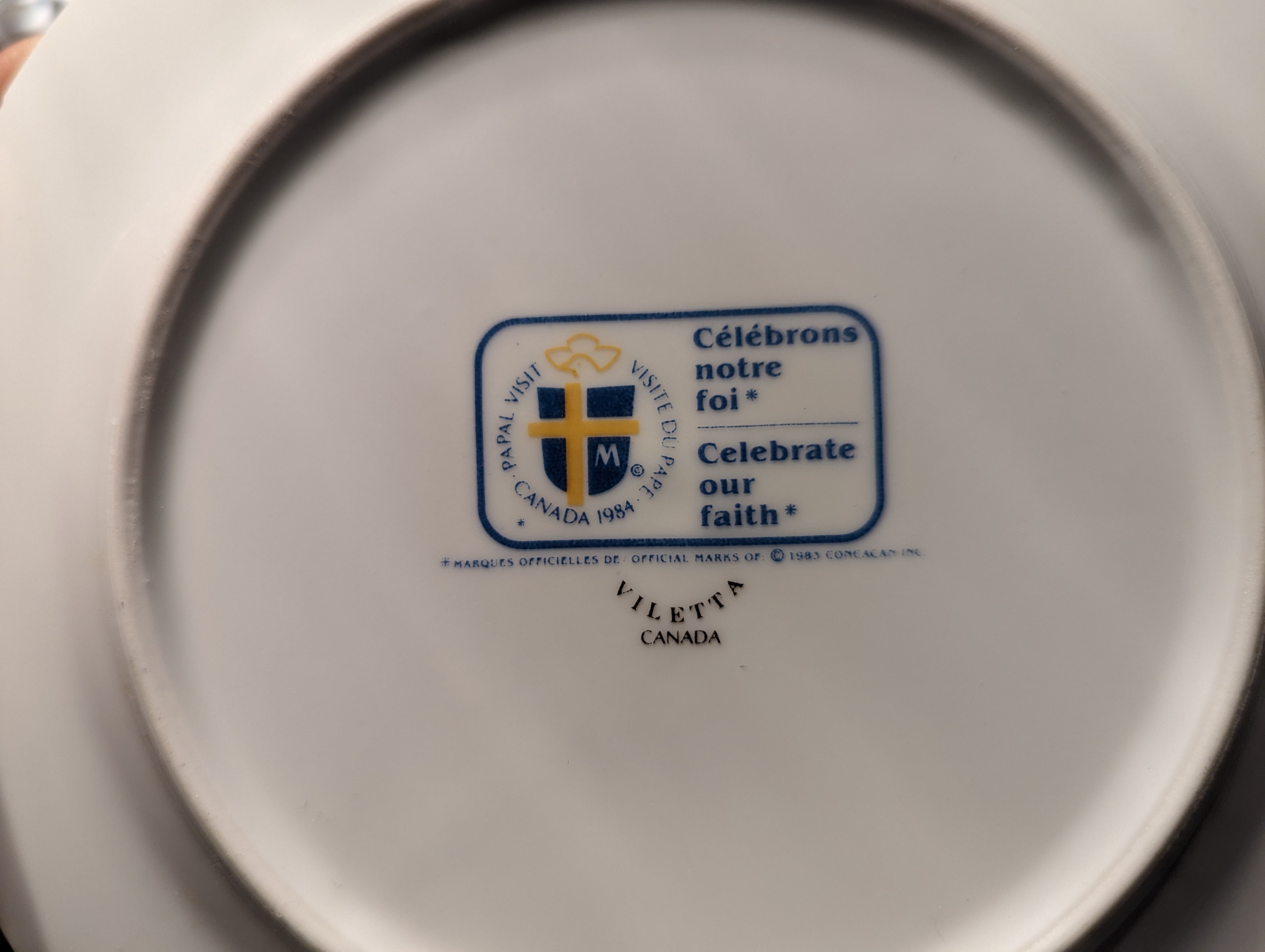 Vintage 1984 Papal Visit Collector Plate – Canada - photo 2