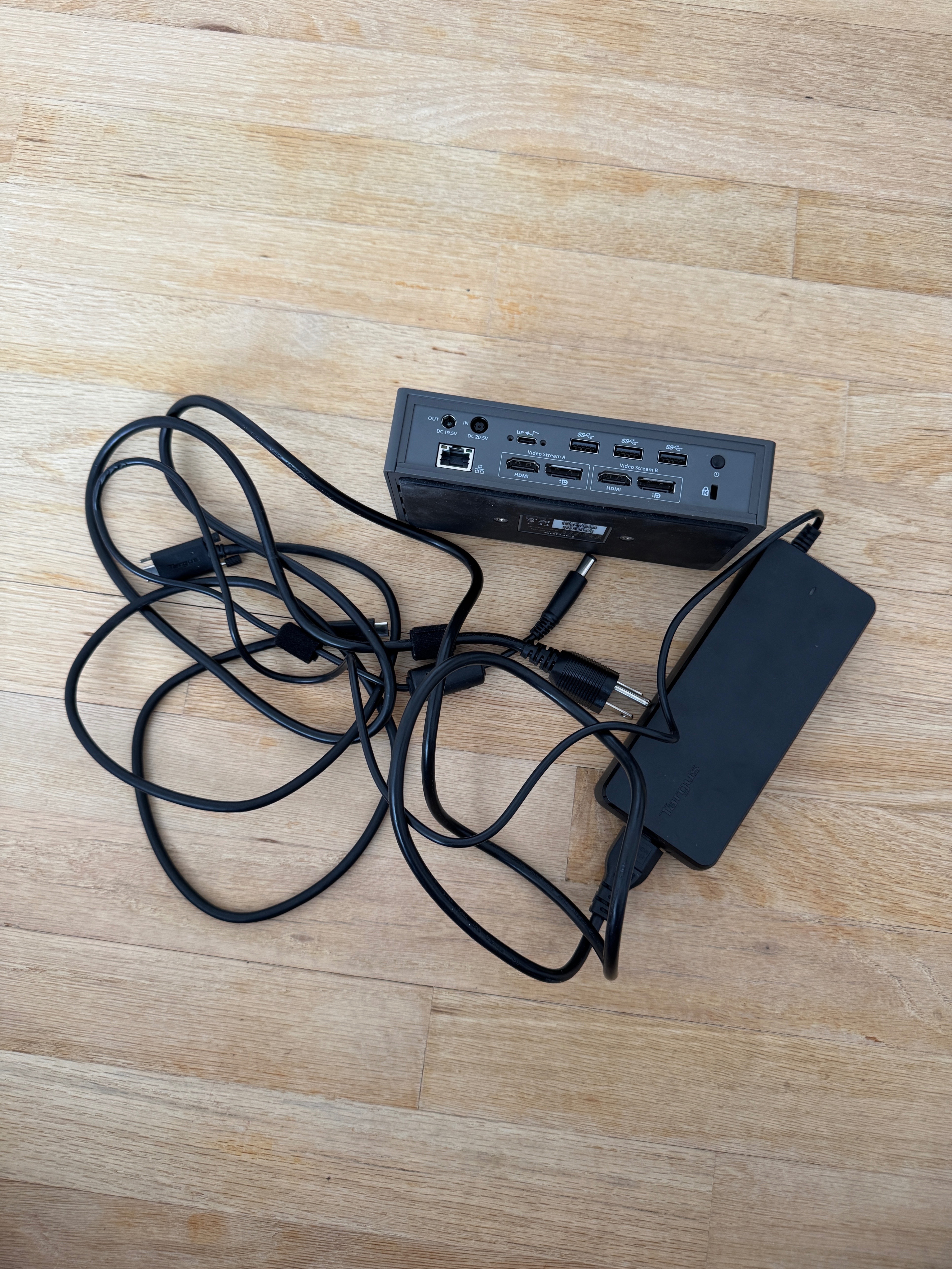 Targus Universal Docking Station Dual 4K USB-C HDMI Laptop Dock