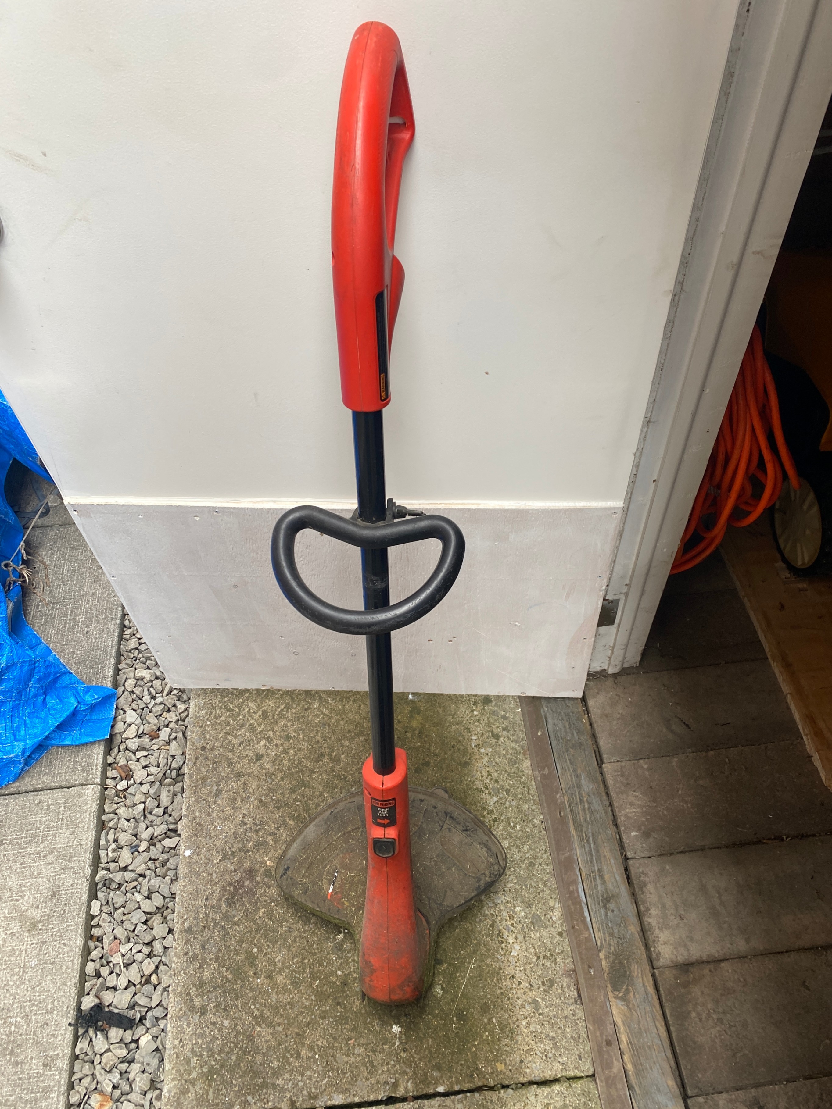 Black & Decker Electric Grass Trimmer / Edger - photo 2