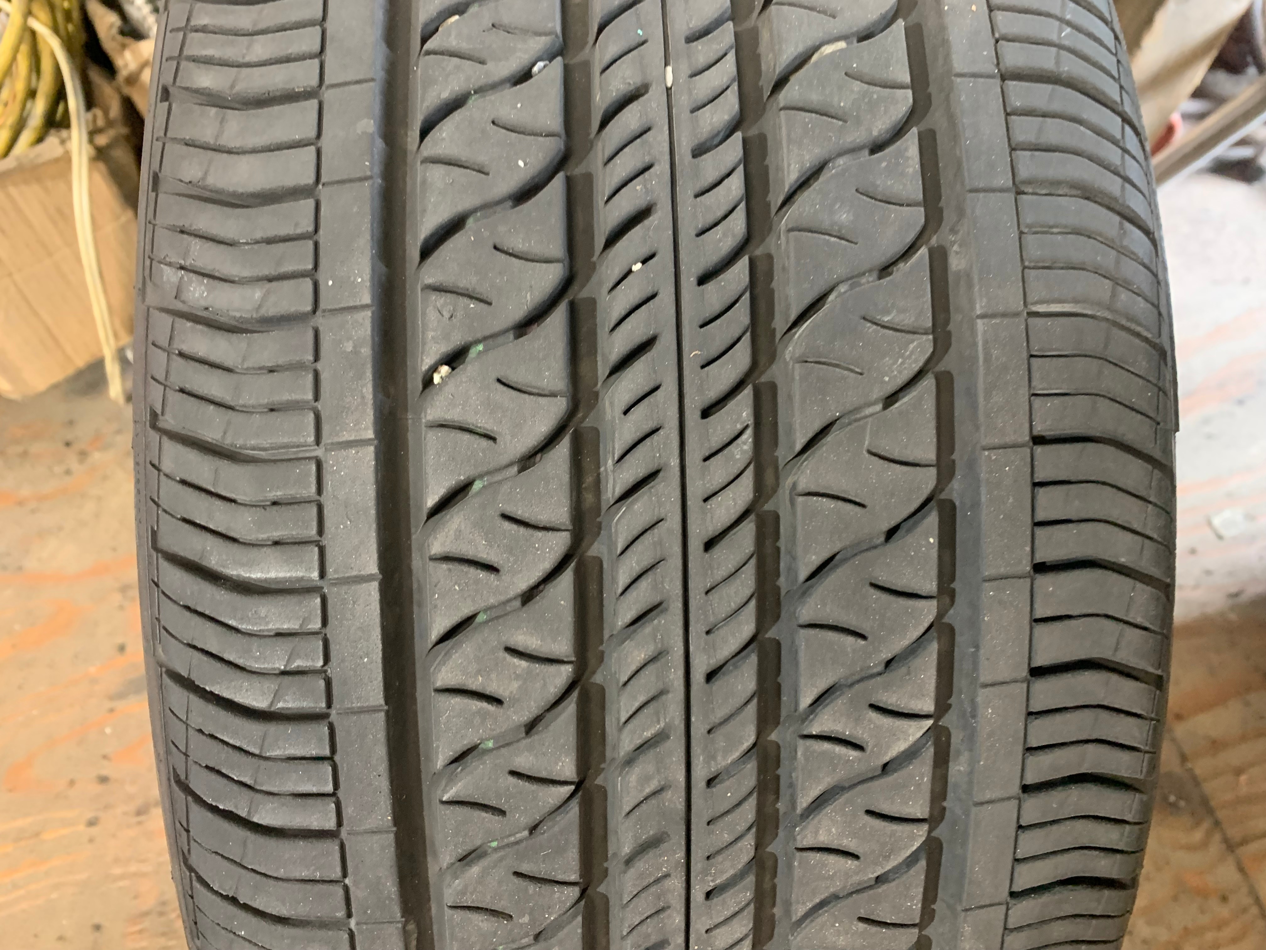 1 X single 235/40/18 Continental Pro contact RX with 80% tread - photo 2