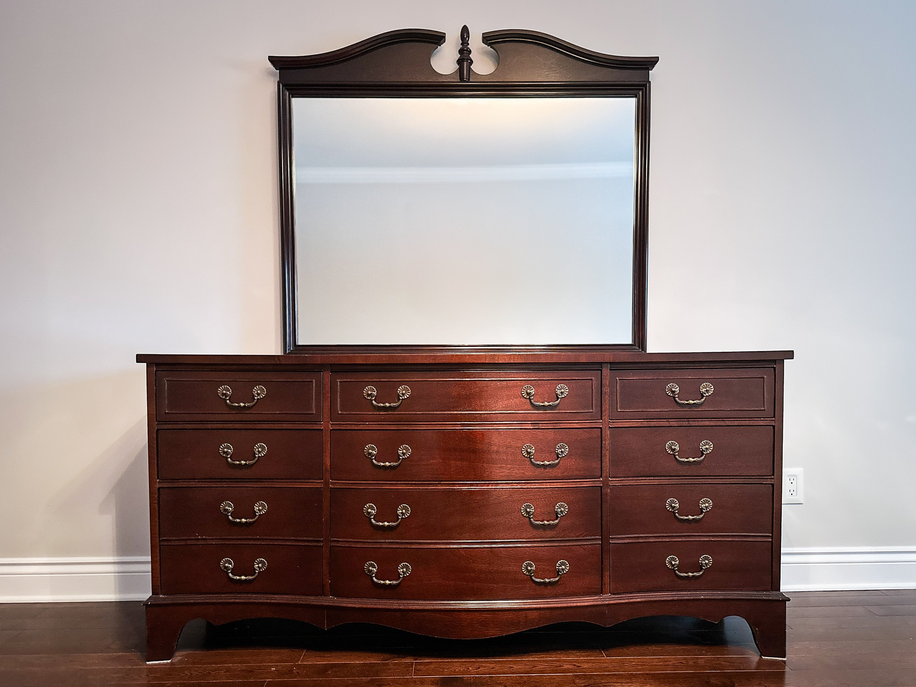 Baker Georgian Mahogany Bow Front 9-Drawer Dresser with Mirror