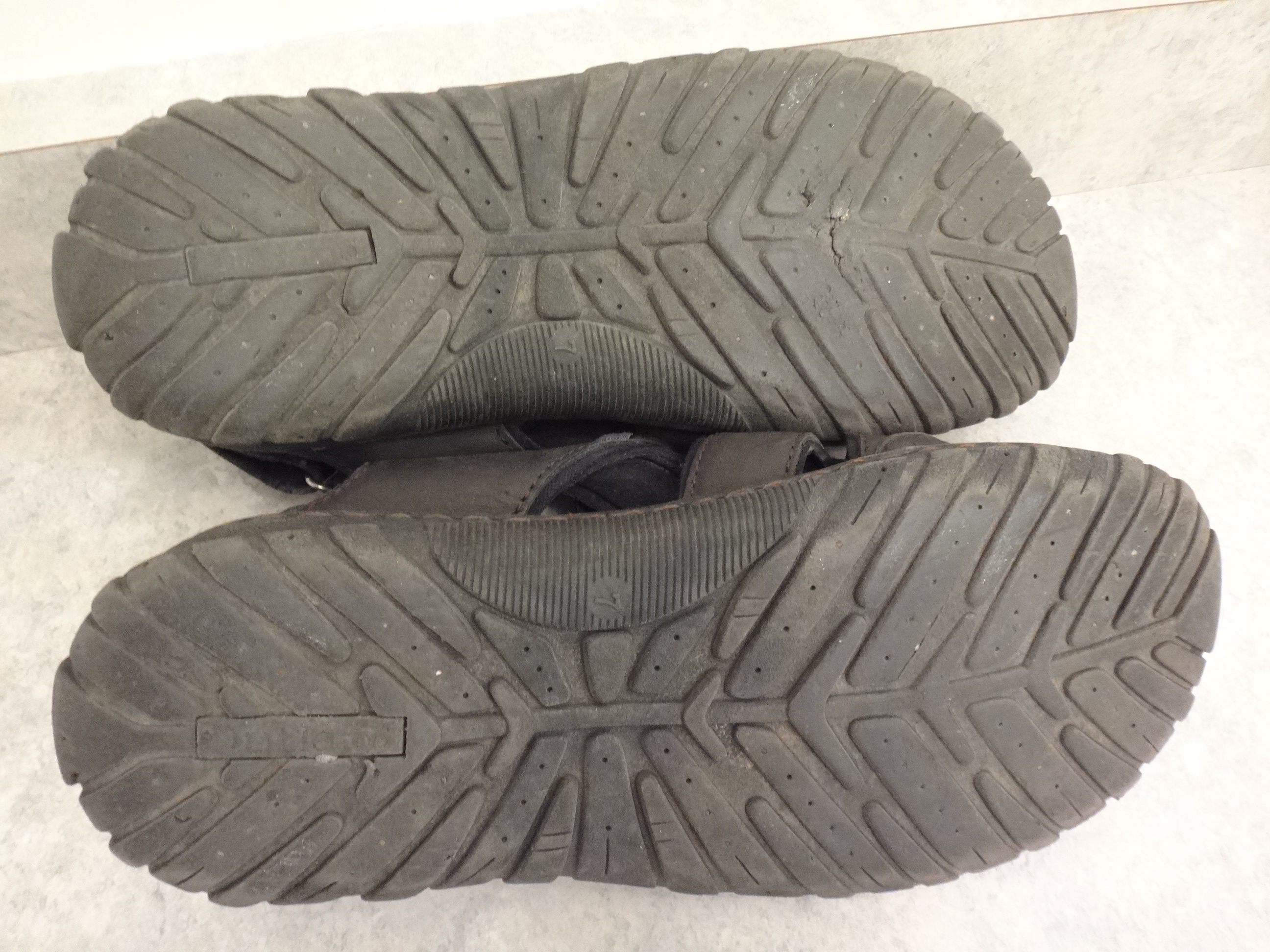 ✅♻️Outland Men's Size 9 / 42 Black Leather Upper Sandals - photo 5