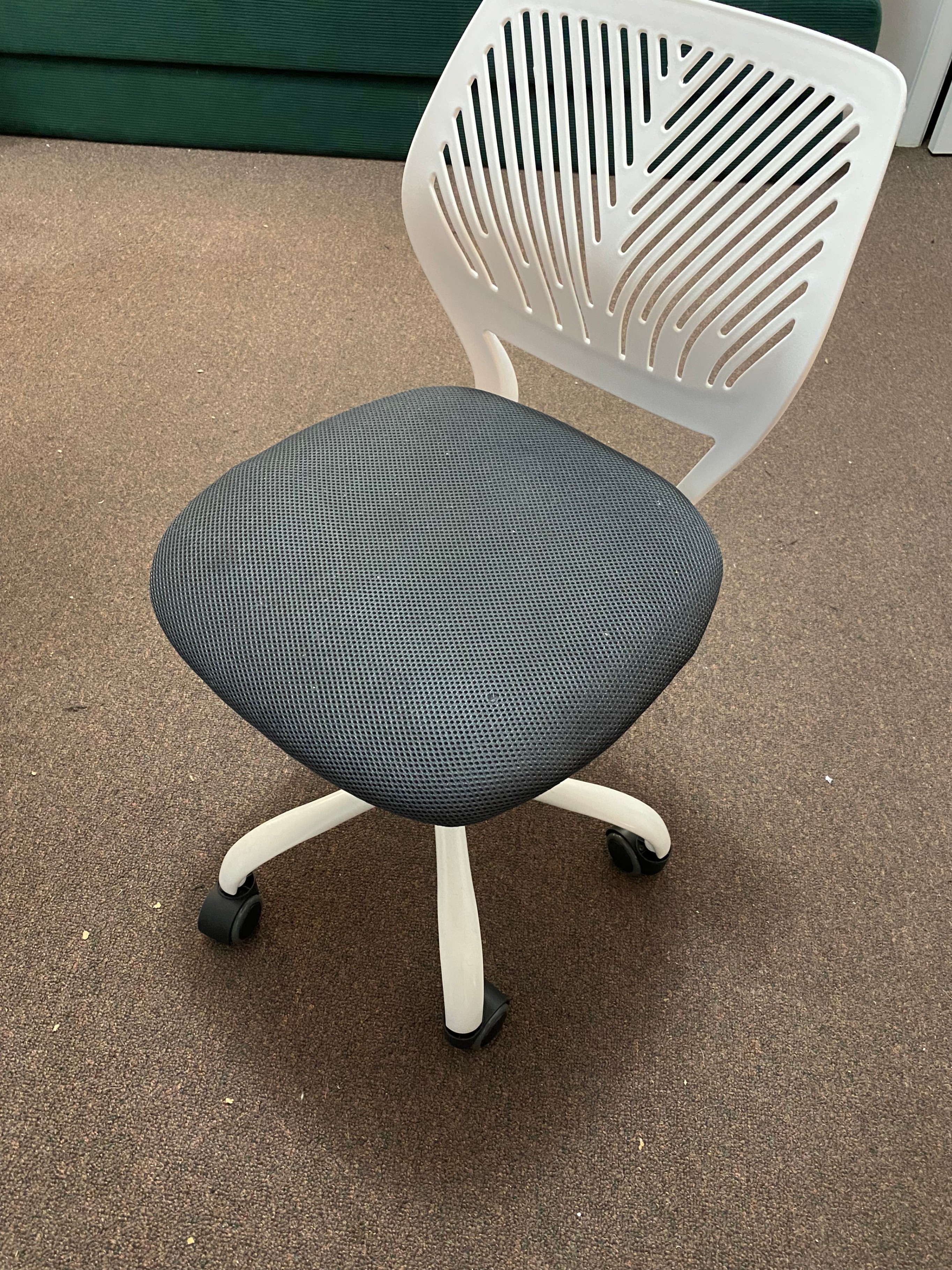 White & Grey Office Chair - photo 2
