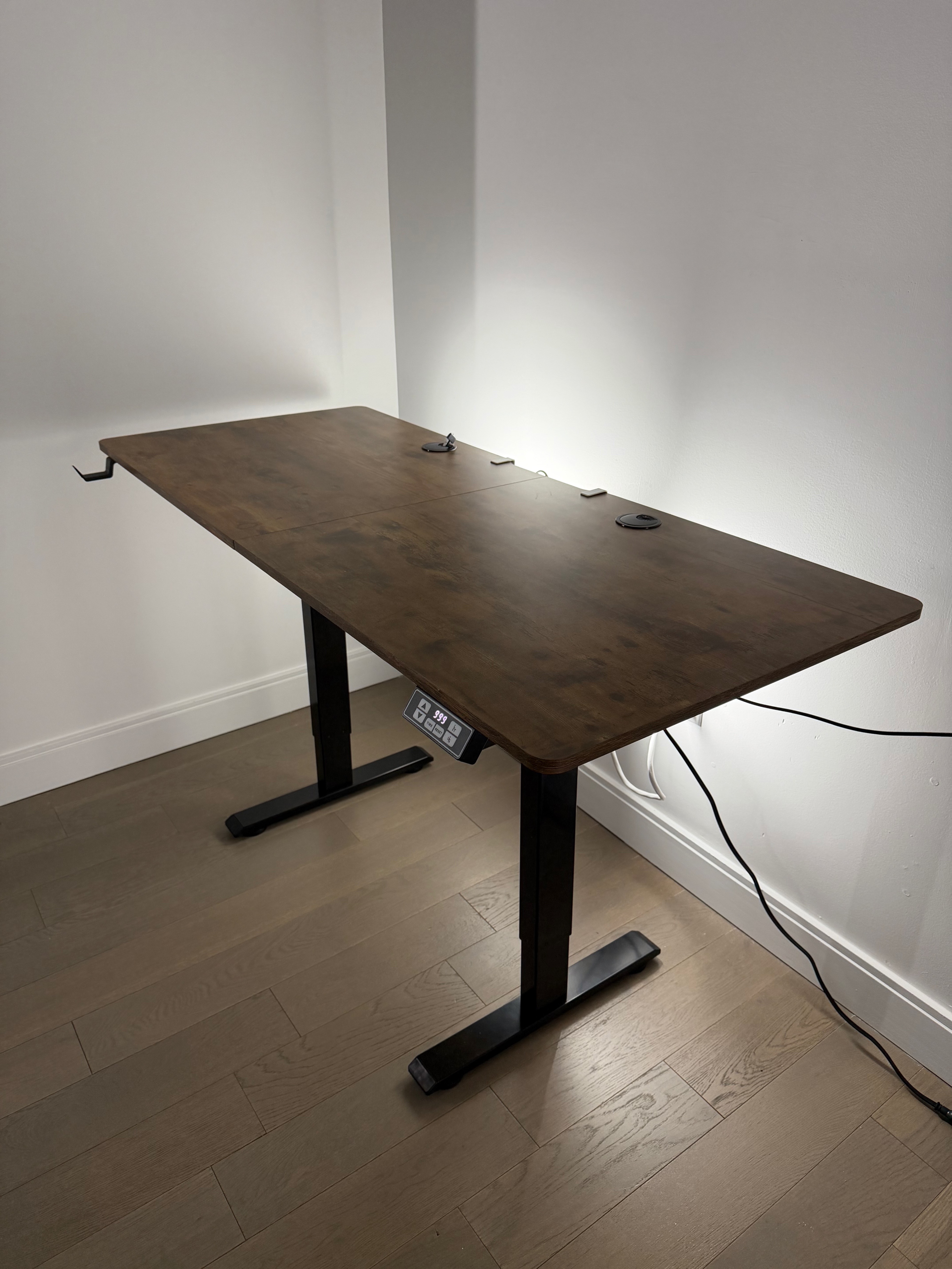 Standing desk