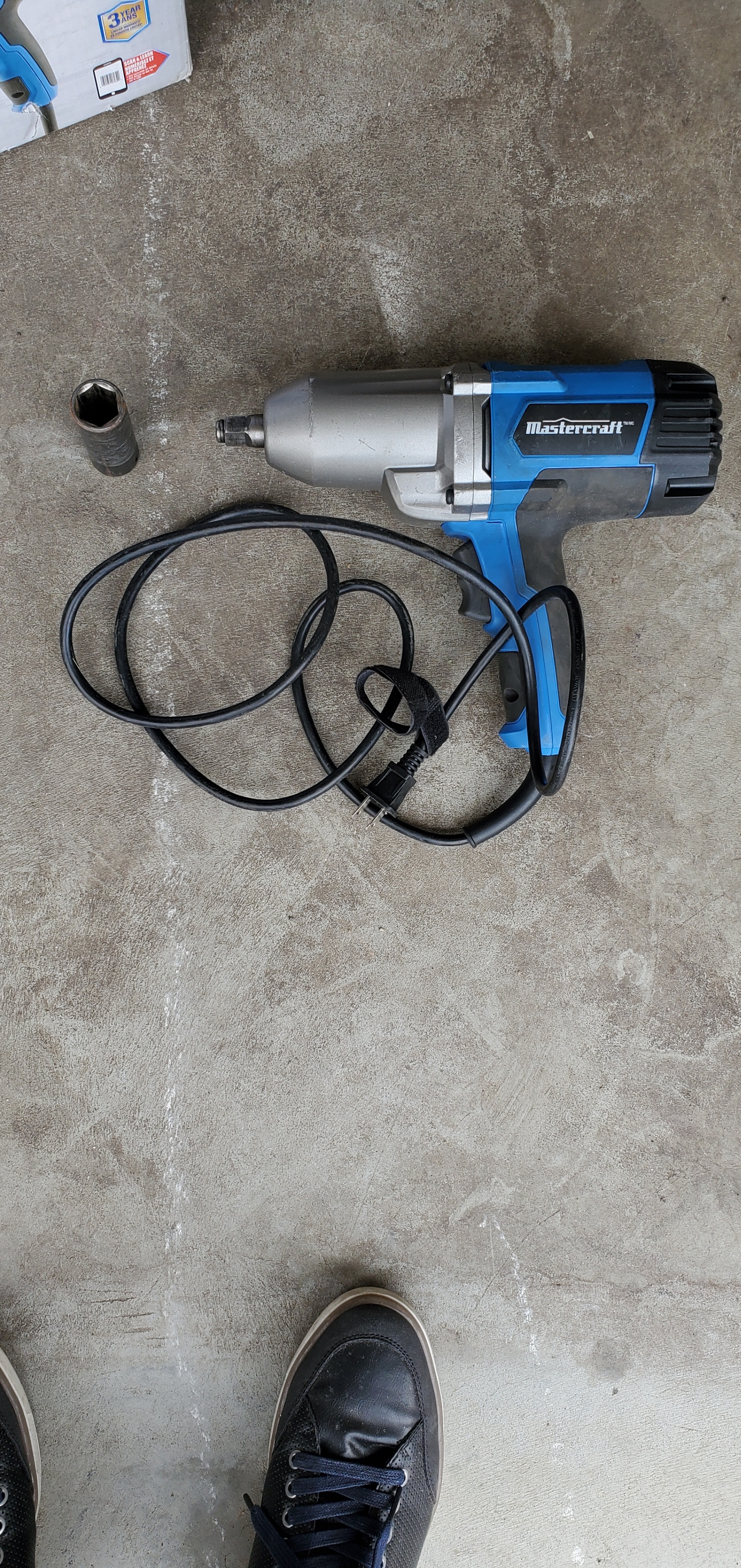Mastercraft 1/2 corded impact wrench and 21mm socket - photo 2