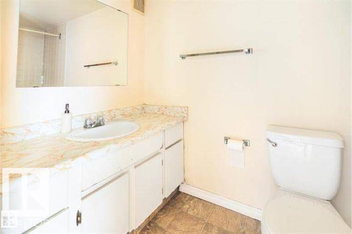 2 Bed 1 Bath Apartment for Sale - photo 4