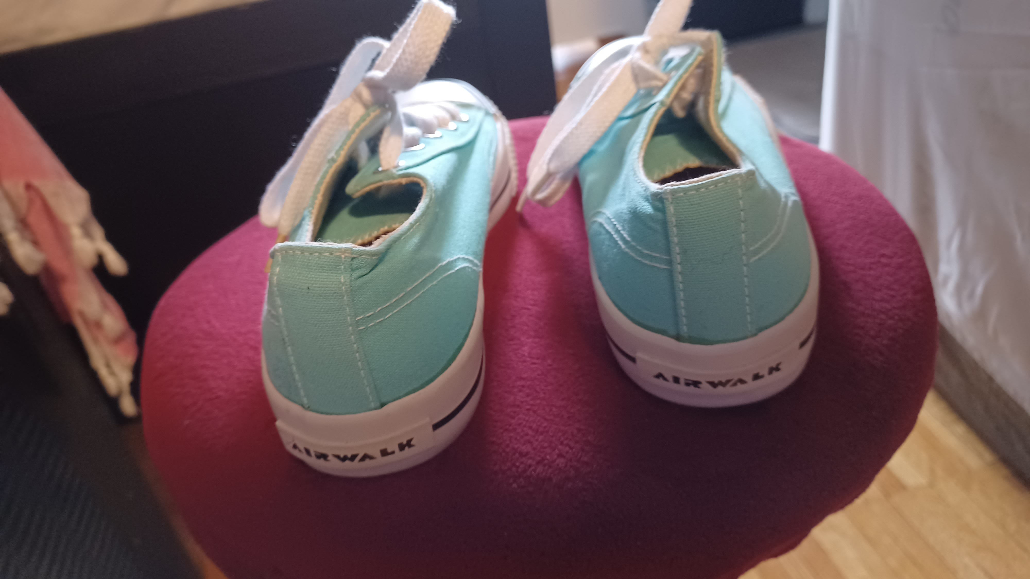 Tiffany Blue Airwalks Running Shoes - photo 4
