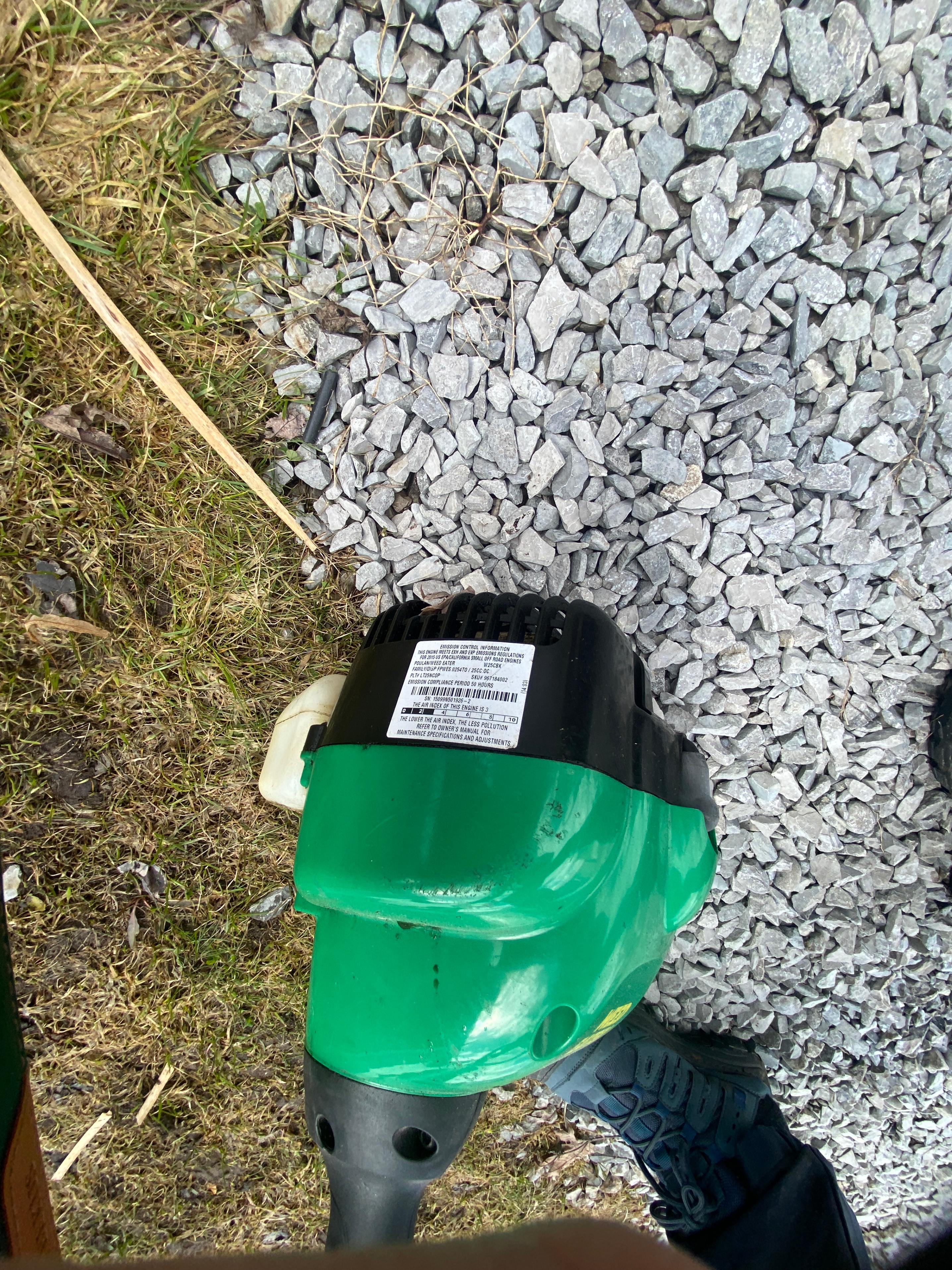 Weed Eater Gas Trimmer – Runs Well – Ready for Yard Work