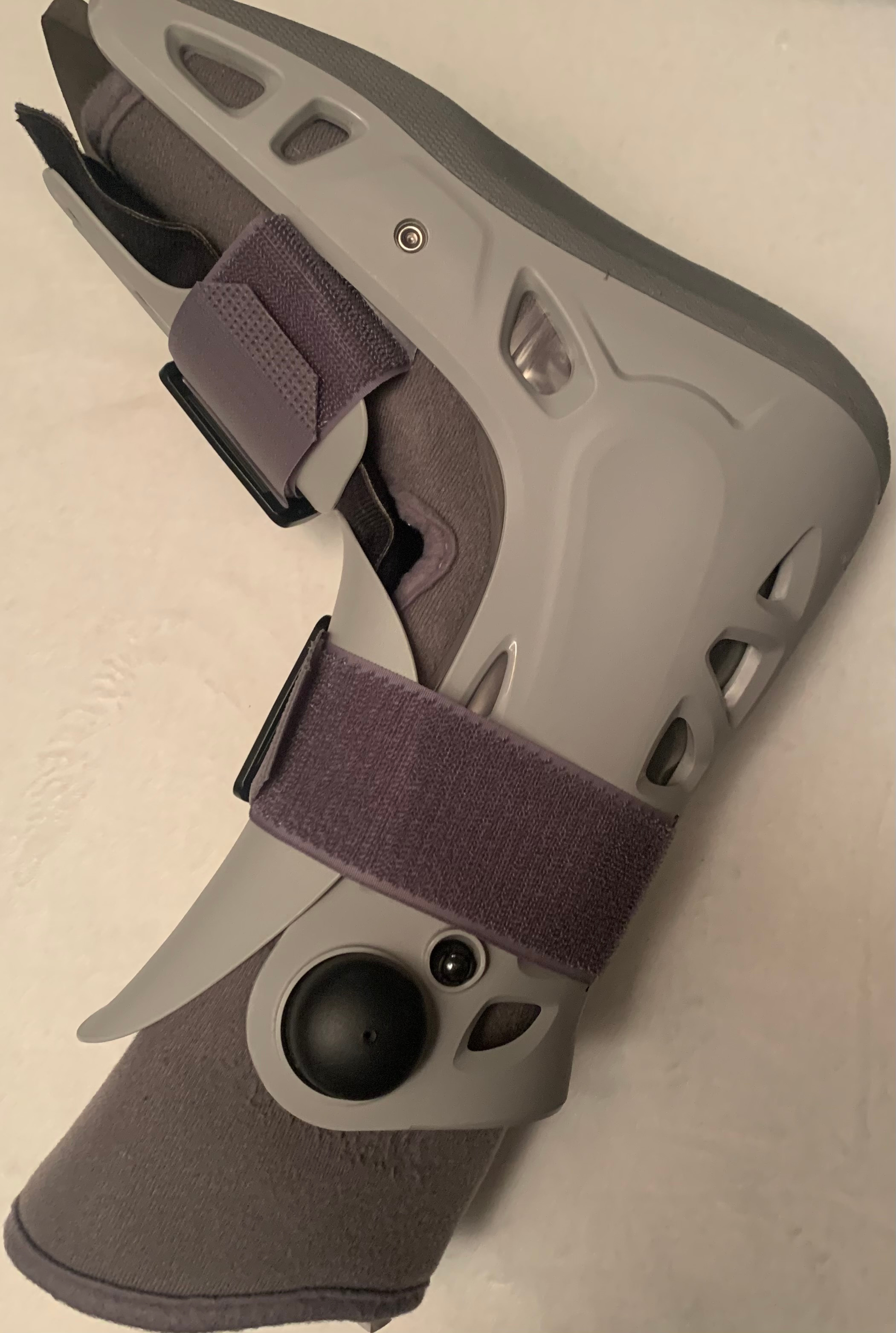 (15-11) AIRCAST WALKING BOOT - photo 2