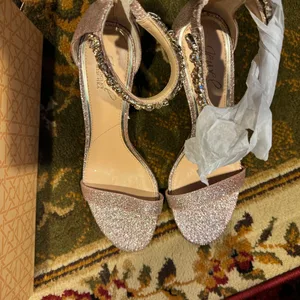 Brand New Jewel Badgley Mischka Catalina Sandals