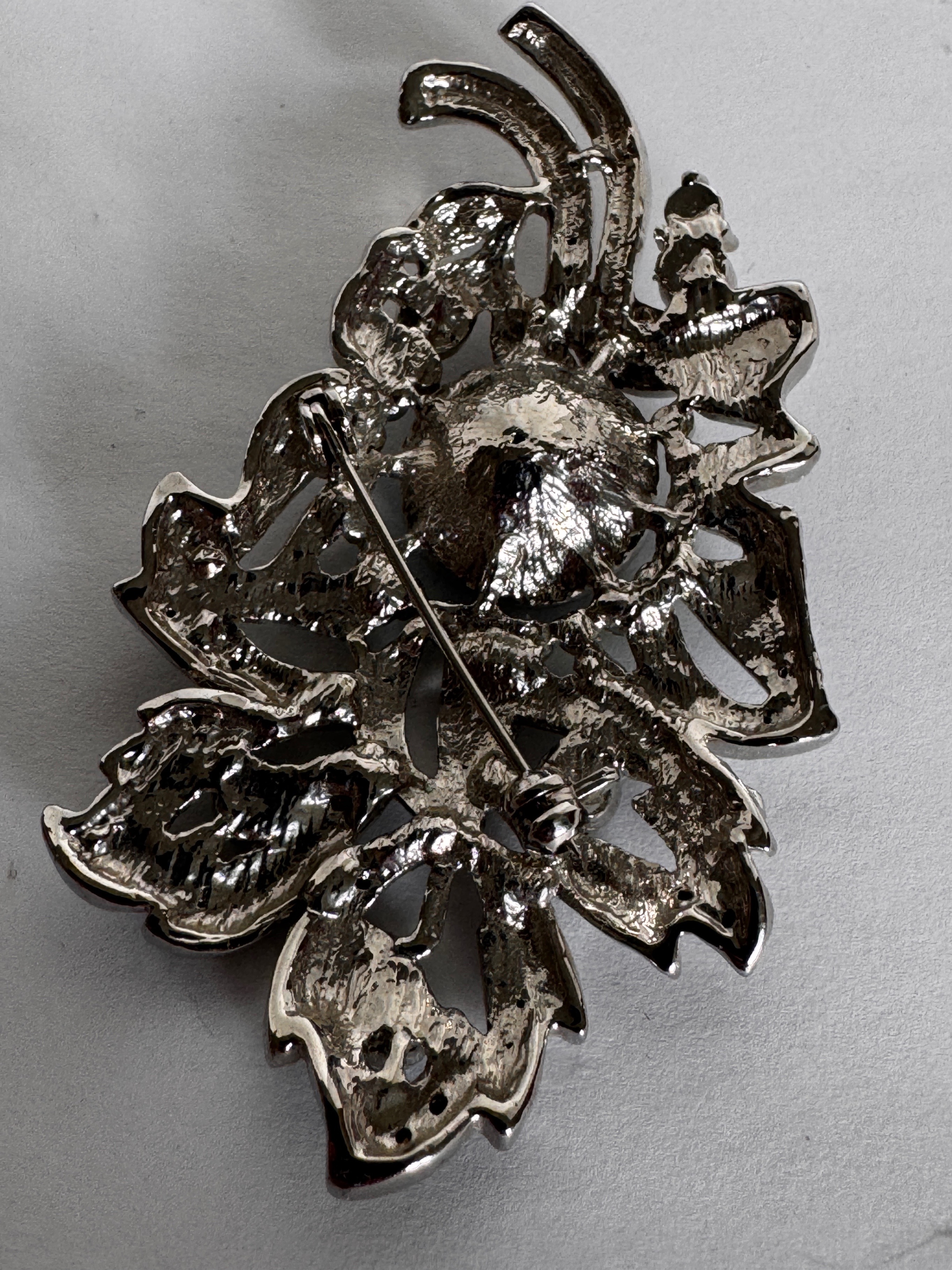 Vintage Floral Brooch with Blue Stone - photo 4