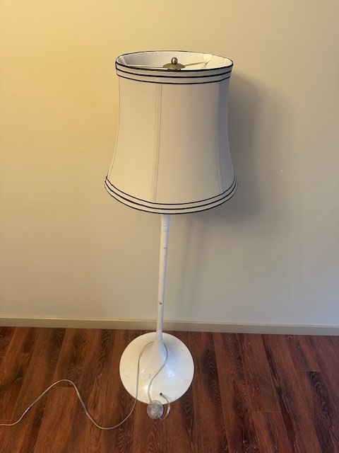 Floor lamp