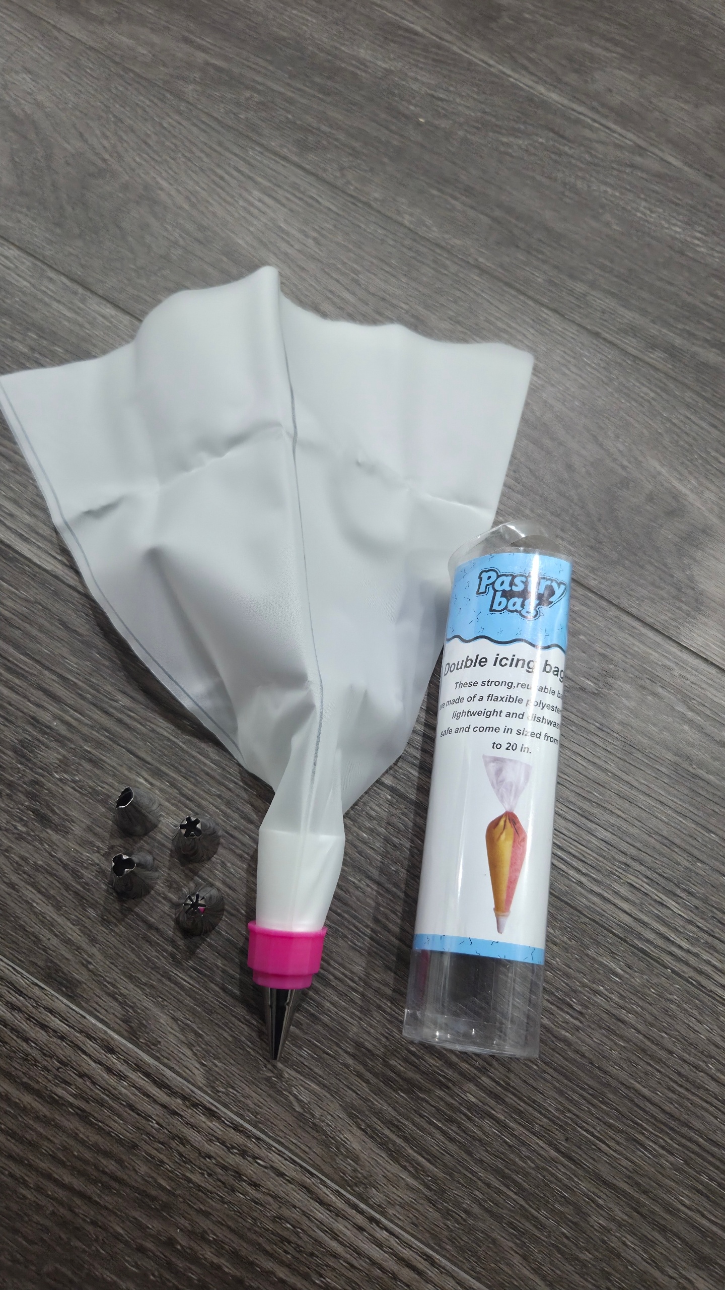 Double Icing Bag Set with 5 Tips