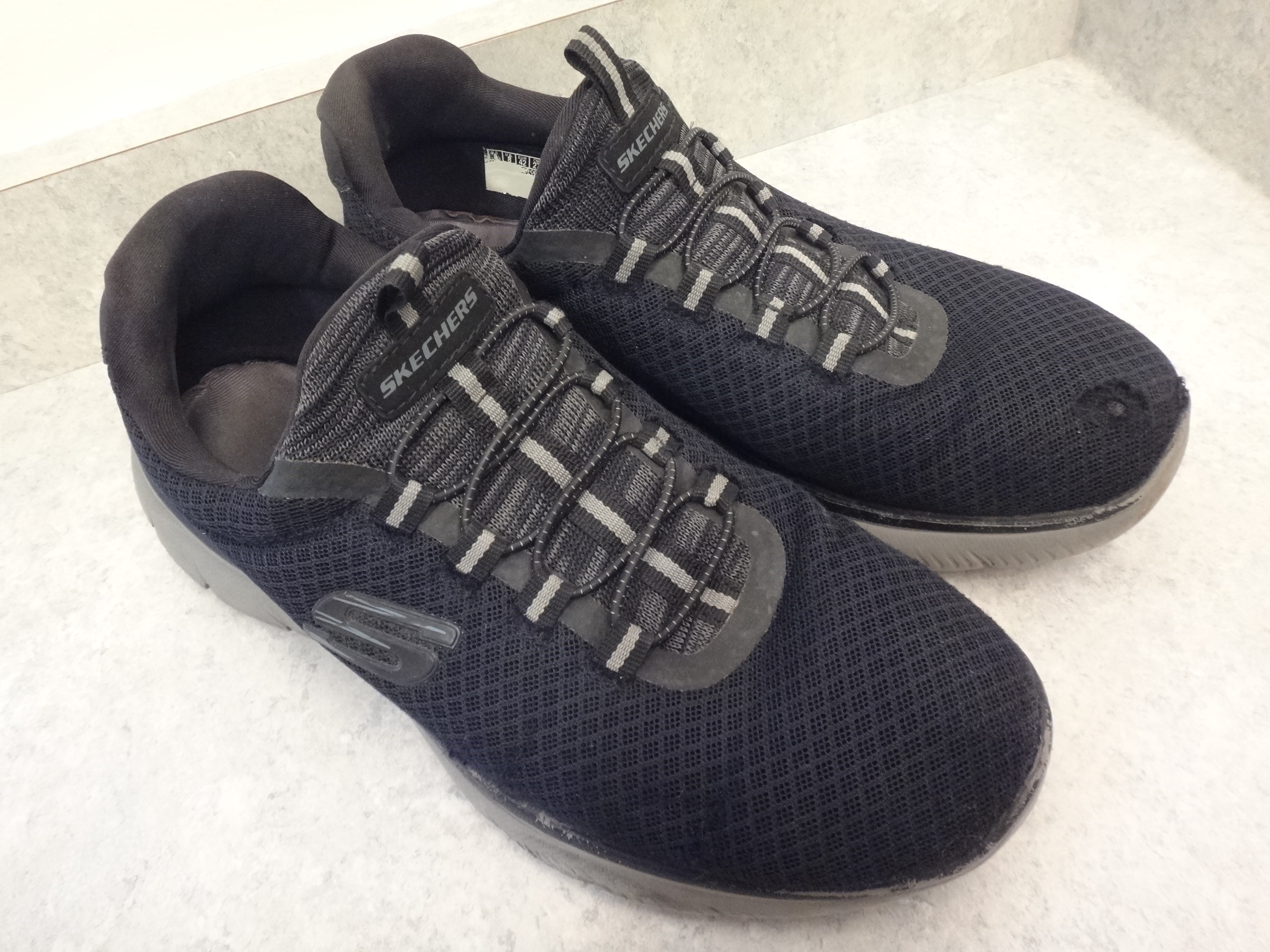 ✅♻️SKECHERS Men's 9 Slip On Black Sneakers Shoes - photo 3