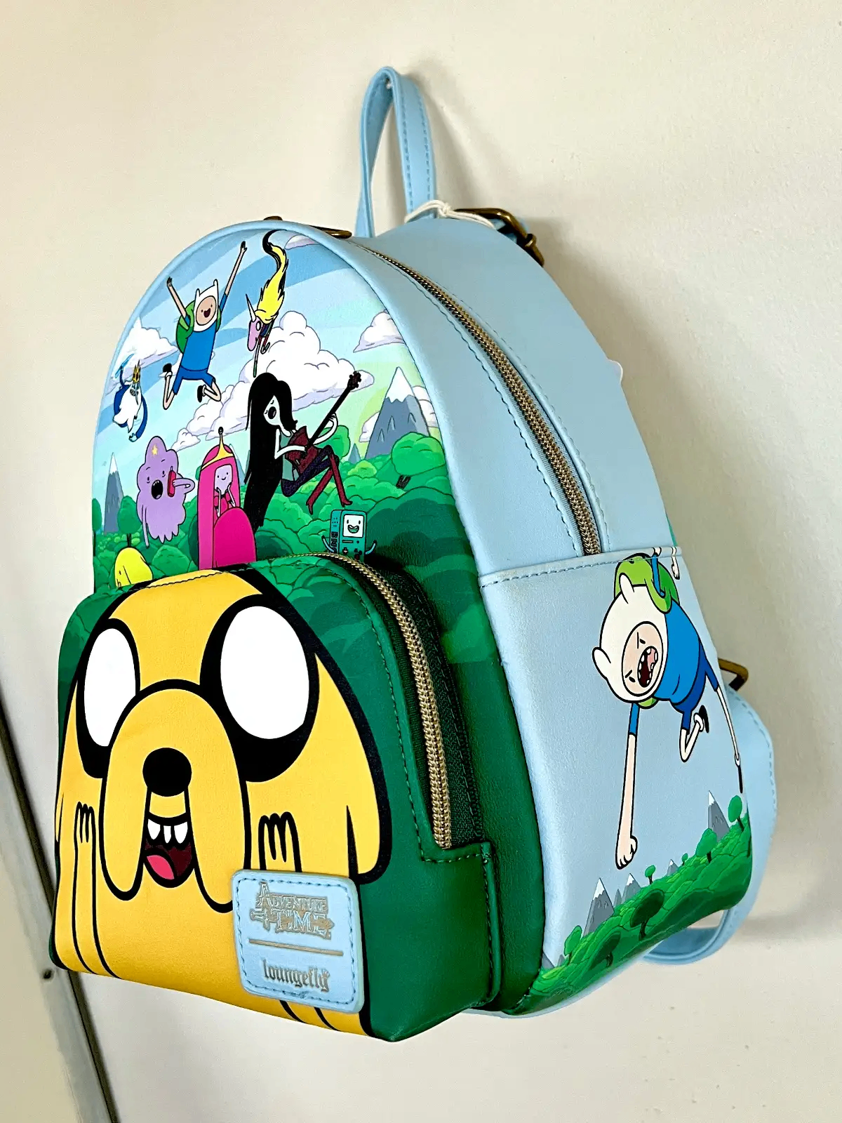 New Loungefly Adventure Time Backpack - photo 3