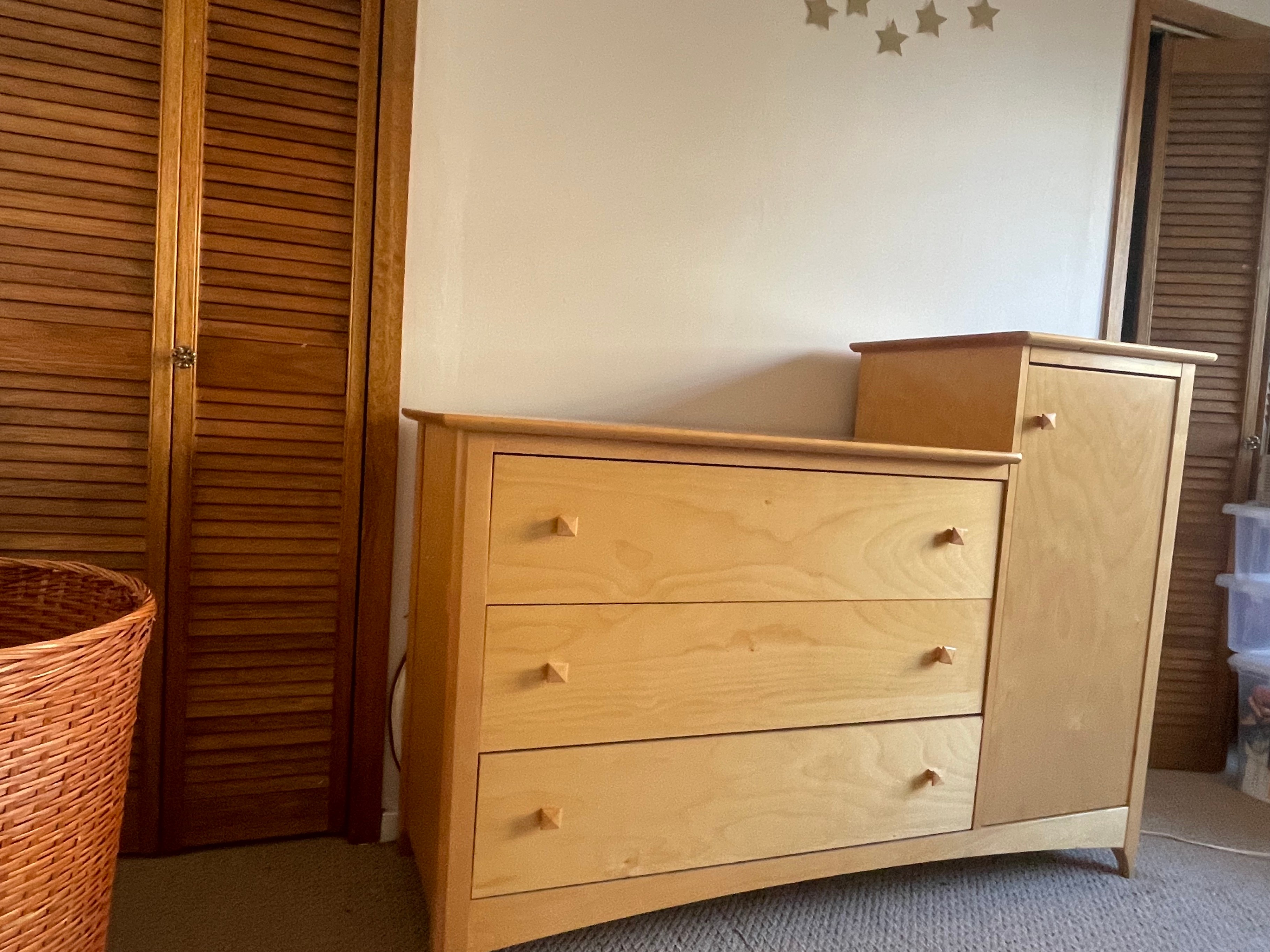 Light Wood Dresser with Cabinet - photo 2