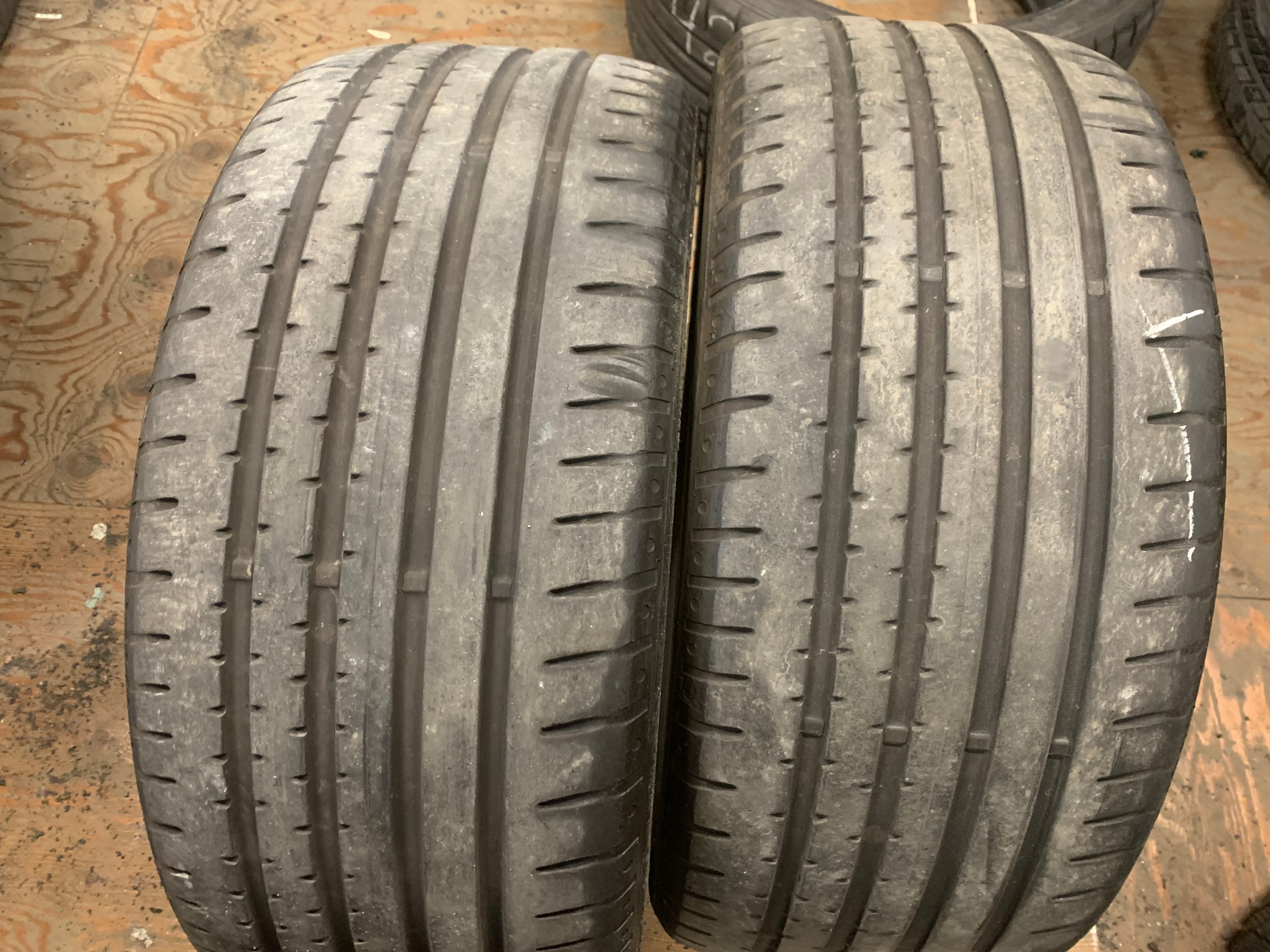 PAIR of 255/35/20 Continental Sport contact 2 MO with 50/60%