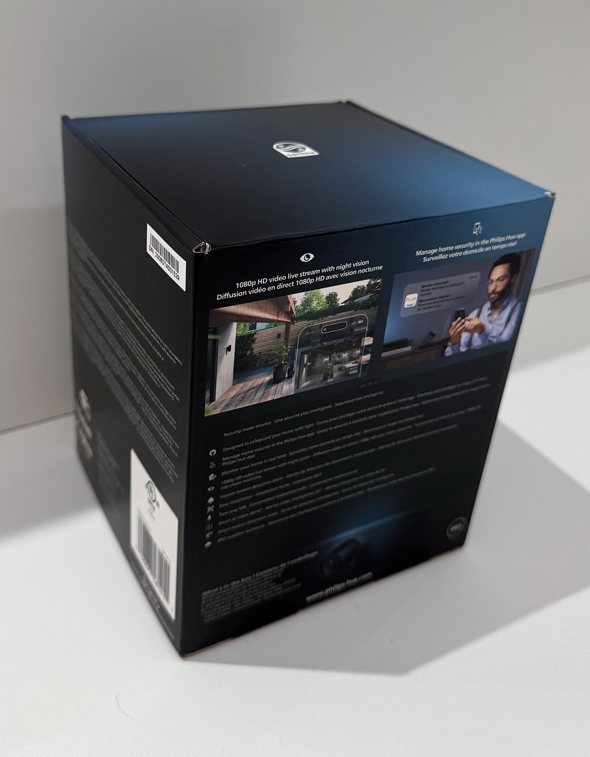 Philips Hue Secure Wired Camera Black - photo 2