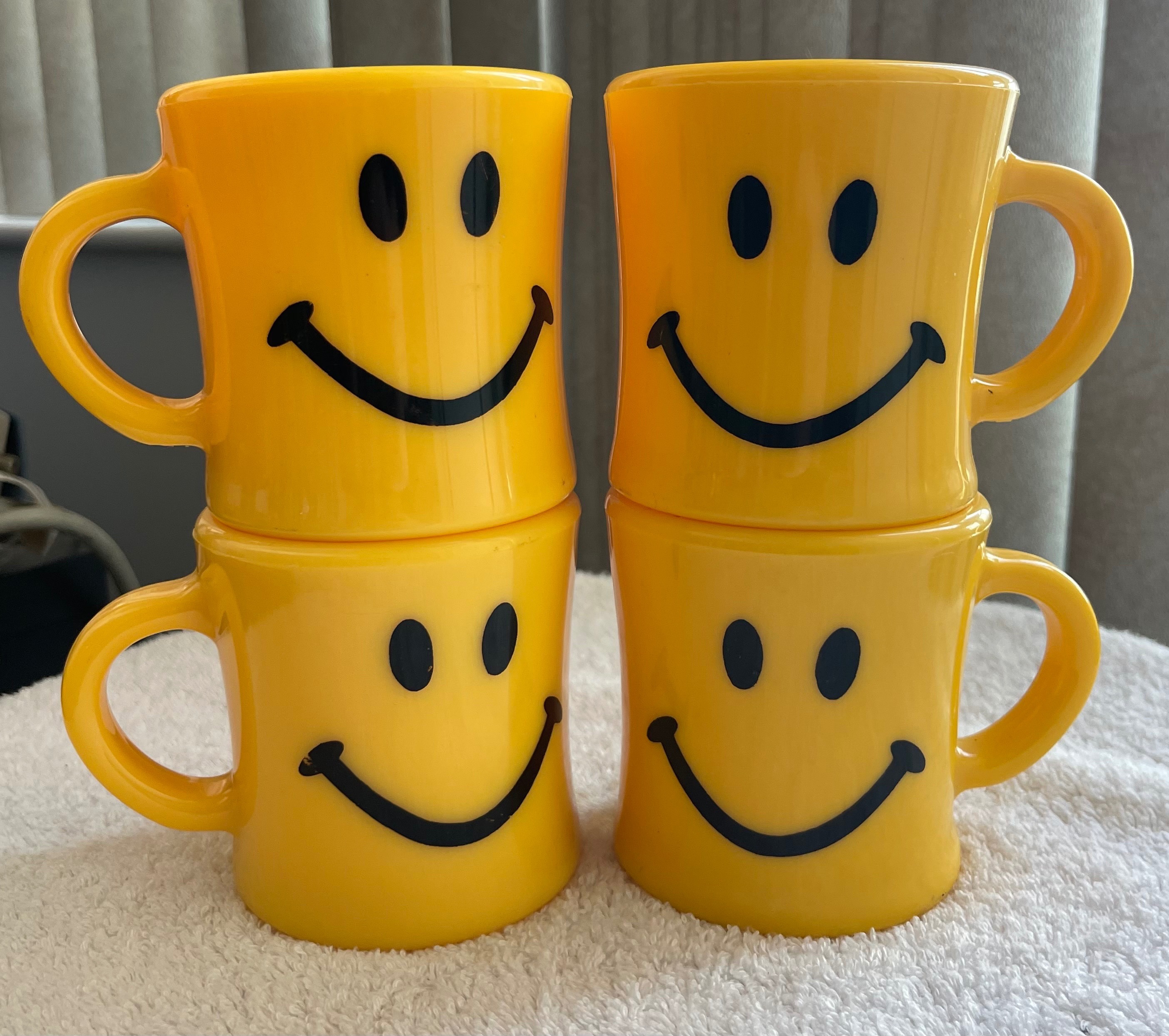 Set of 4 Smiley Face Melamine Mugs