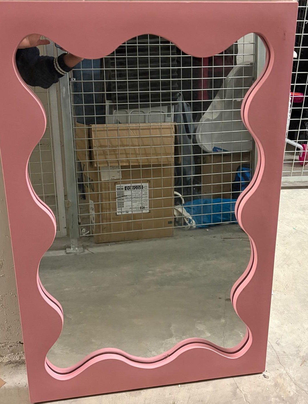 Pink Wavy Mirror 💖 - photo 2