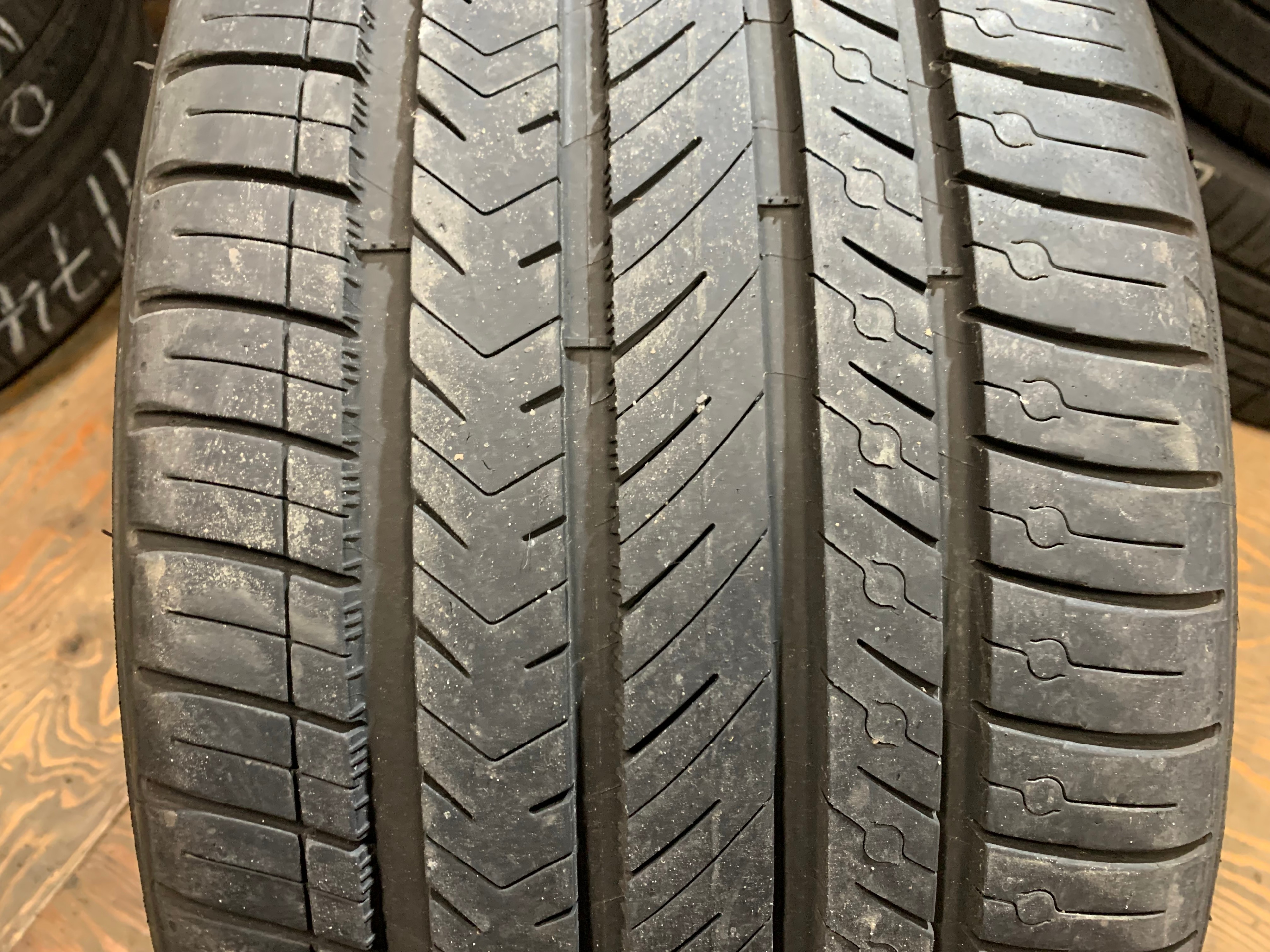 1 X single 255/35/19 M+S Michelin Pilot Sport AS4 with 70% tread - photo 2