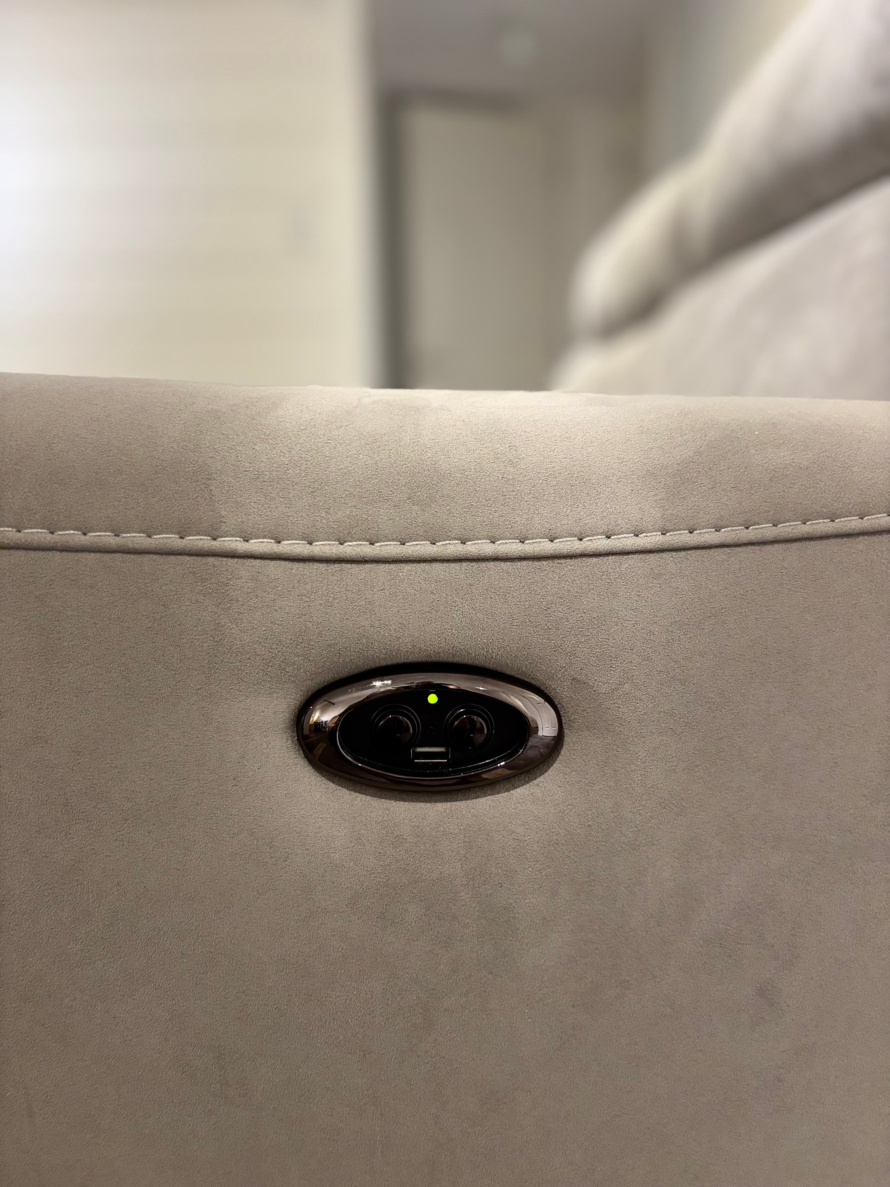 Power Sofa - photo 4