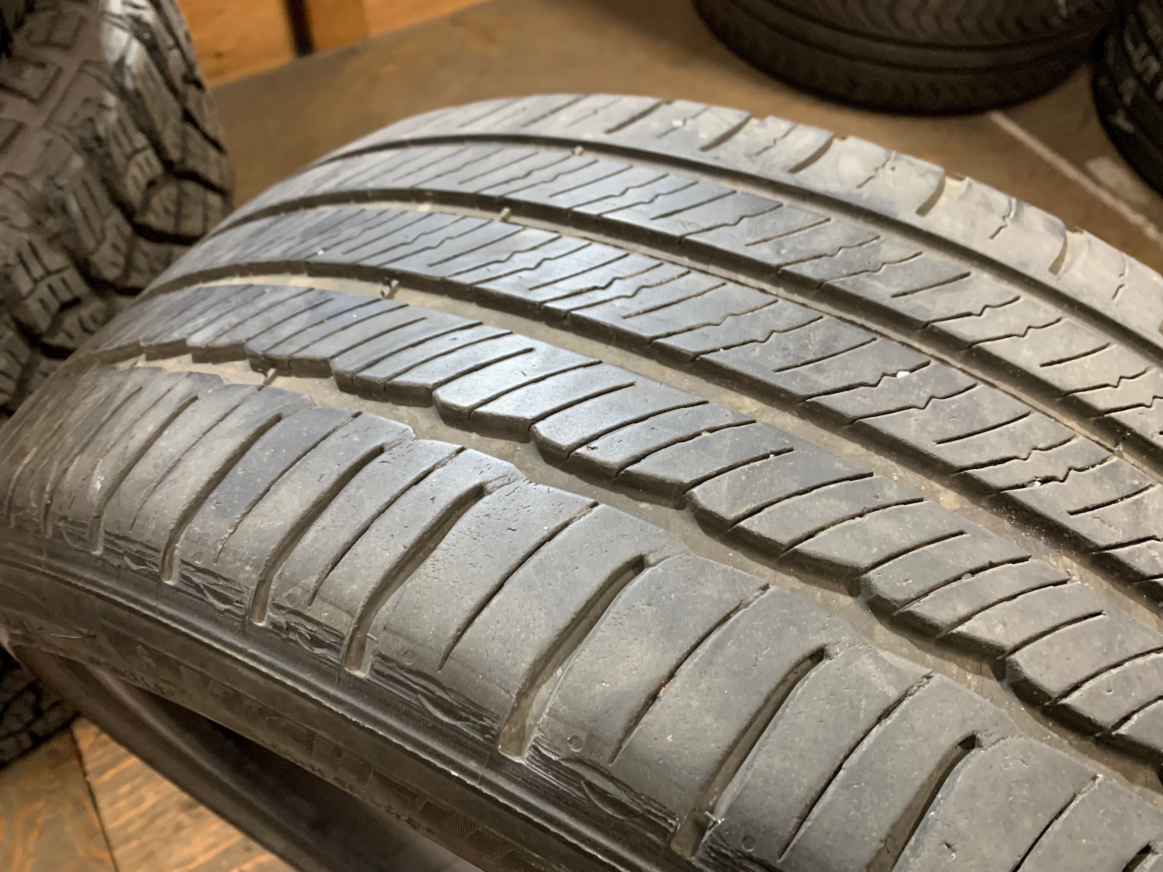 1 x single 235/40/19 96V M+S Michelin Primacy mxm4 with 55% - photo 4