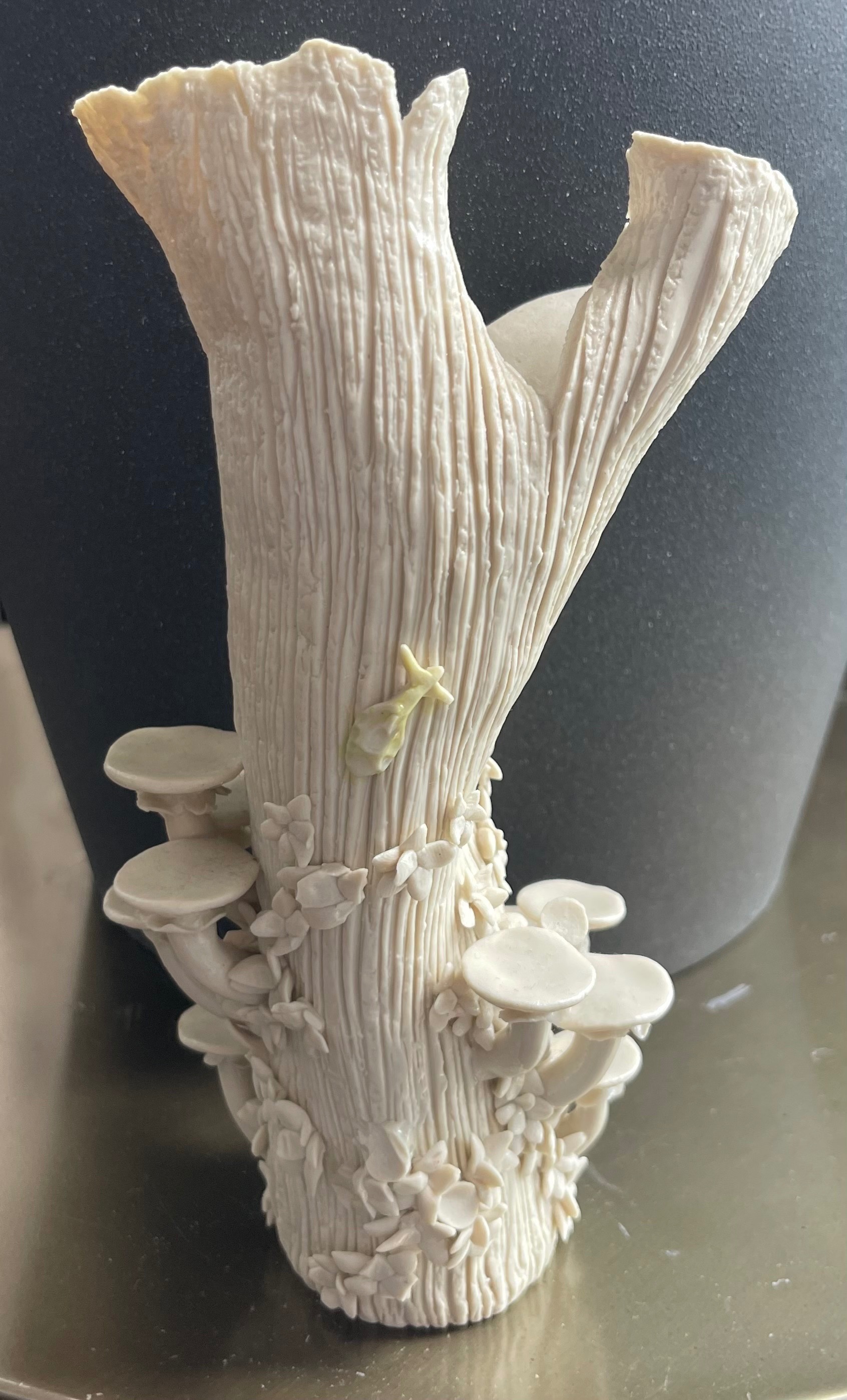 Signed Darrell Perfumo BC Studio Porcelain Vase (7.5") - photo 2
