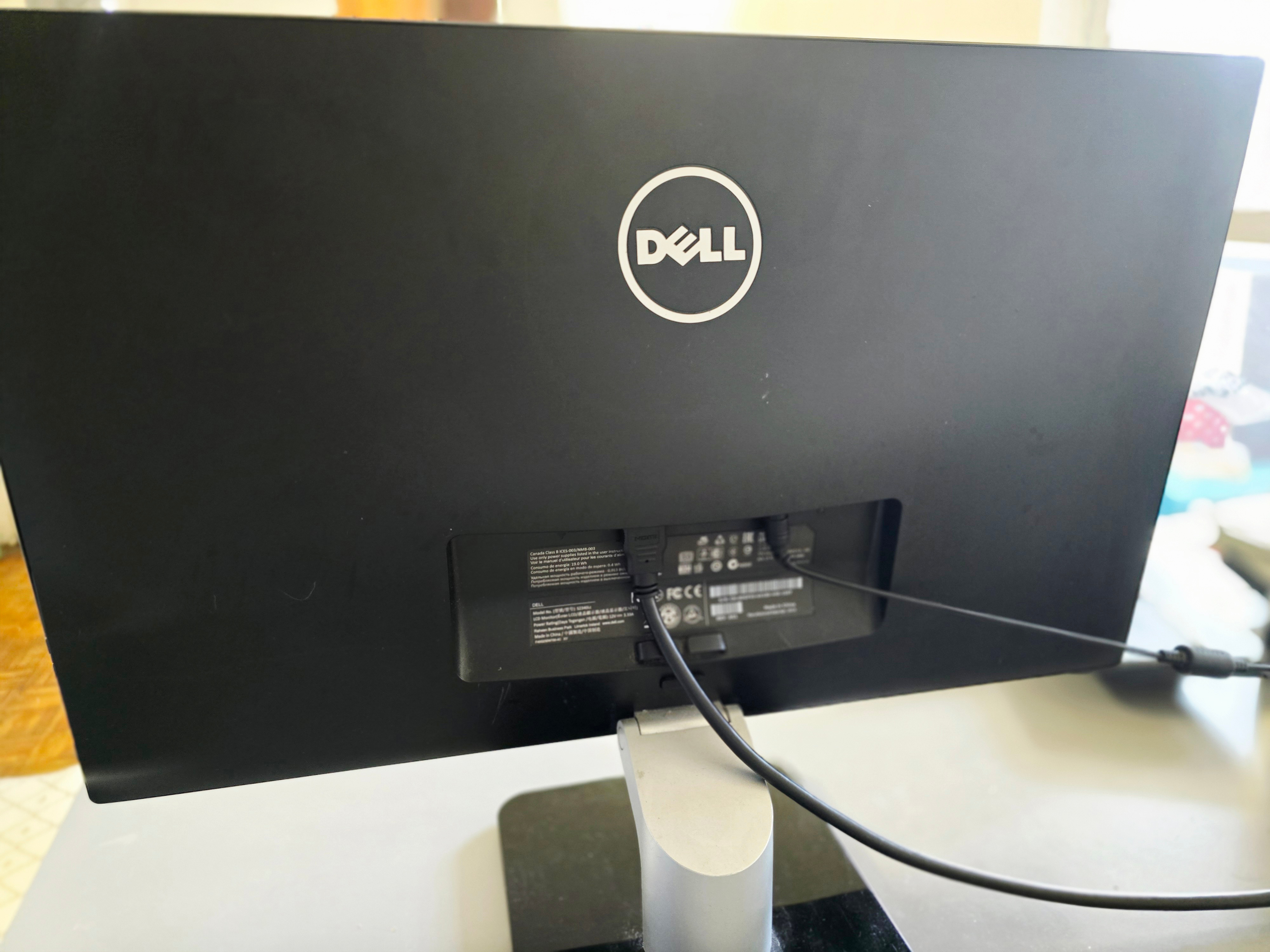 Dell 23 inch LCD Monitor - photo 2