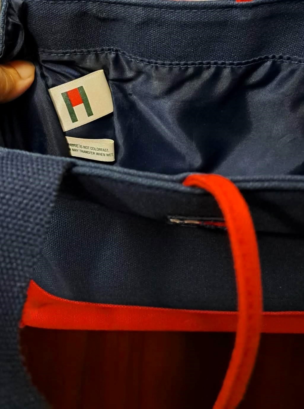 Tommy Hilfiger Bag & Logo Webbing Strap Wedge Flip-Flop Set - photo 2