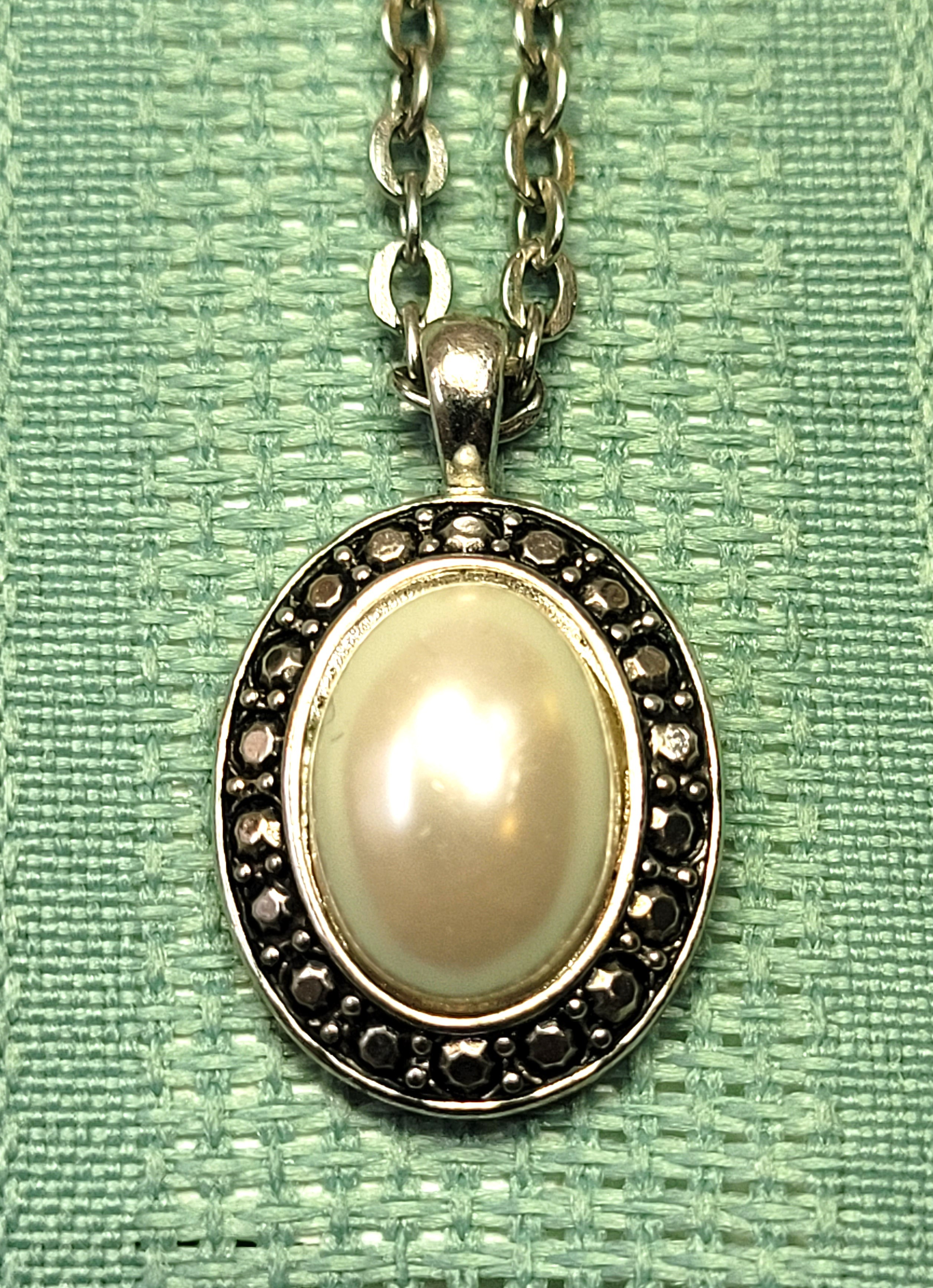 1990s Faux Pearl Pendant Necklace, Silver Tone Ornate 18 Inch