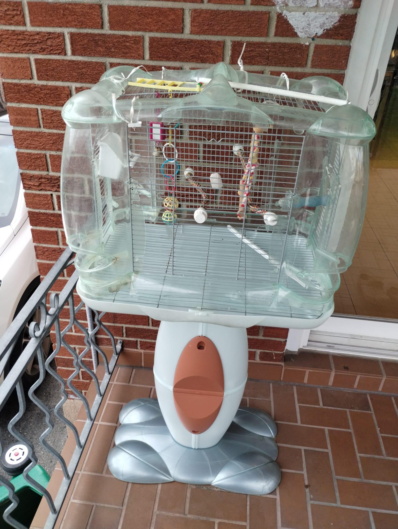 Hagen Vision Bird Cage w/Stand & Lots of Accessories - photo 5