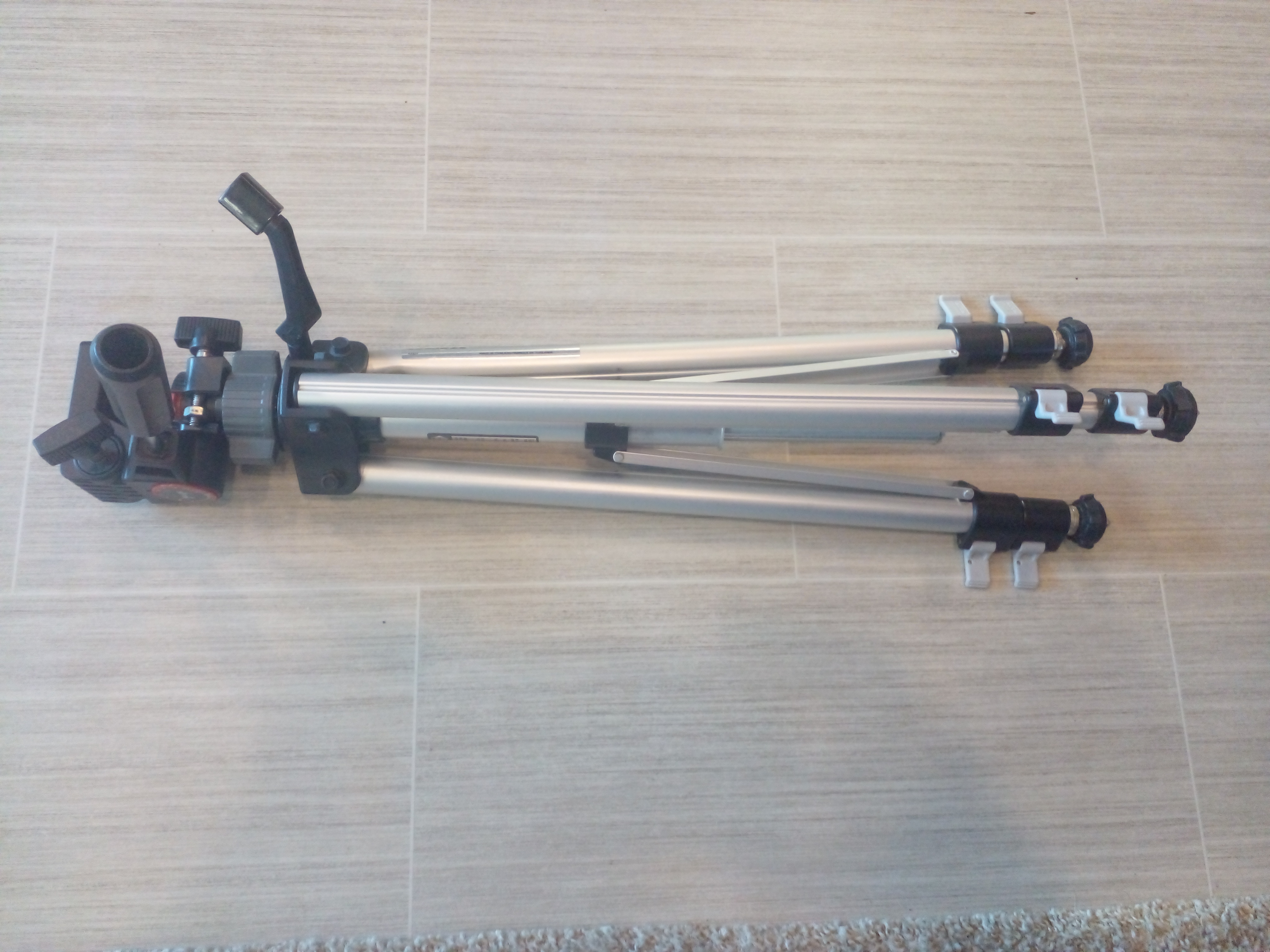 Camera tripod - photo 2