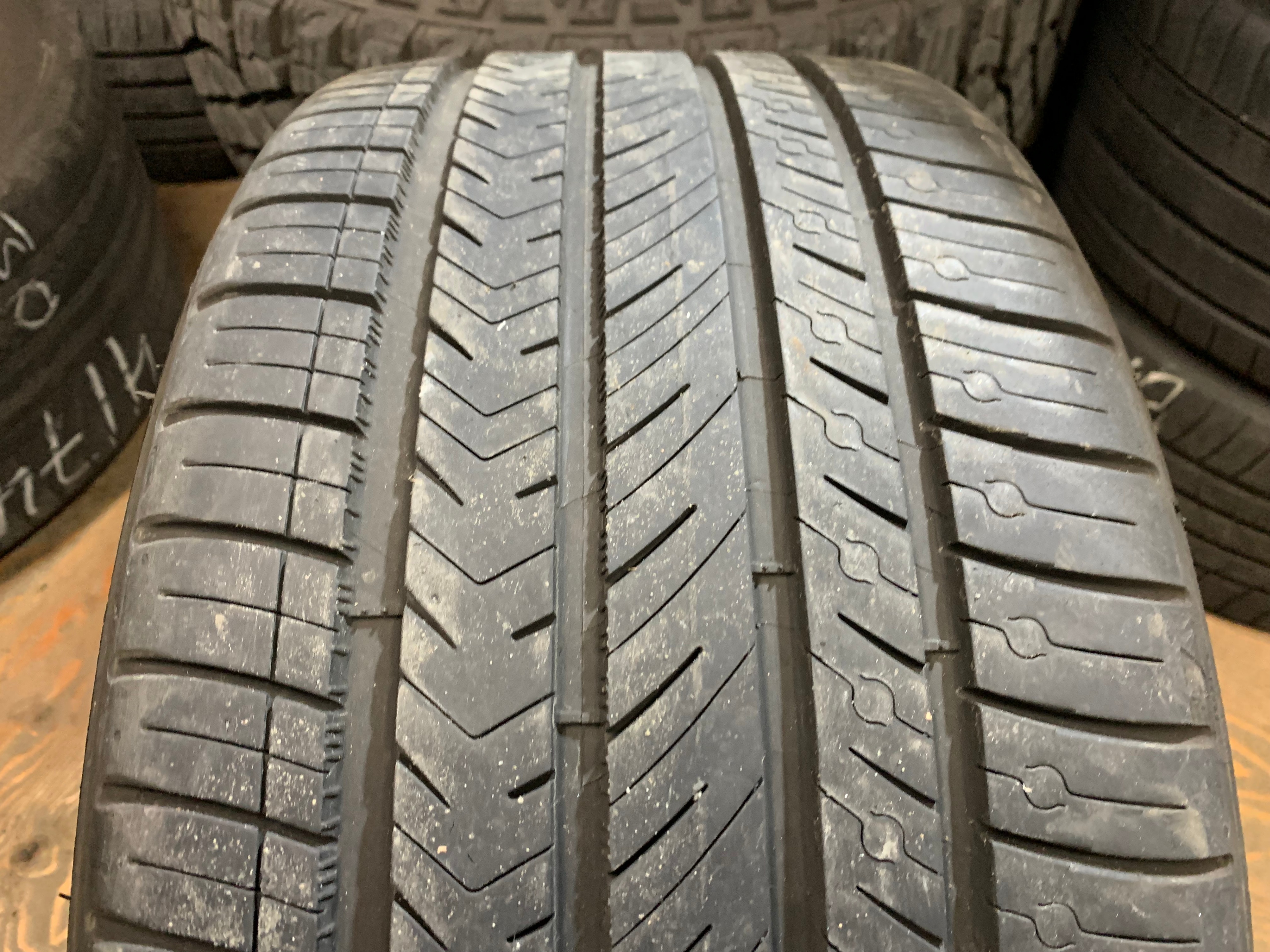 1 X single 255/35/19 M+S Michelin Pilot Sport AS4 with 70% tread - photo 3