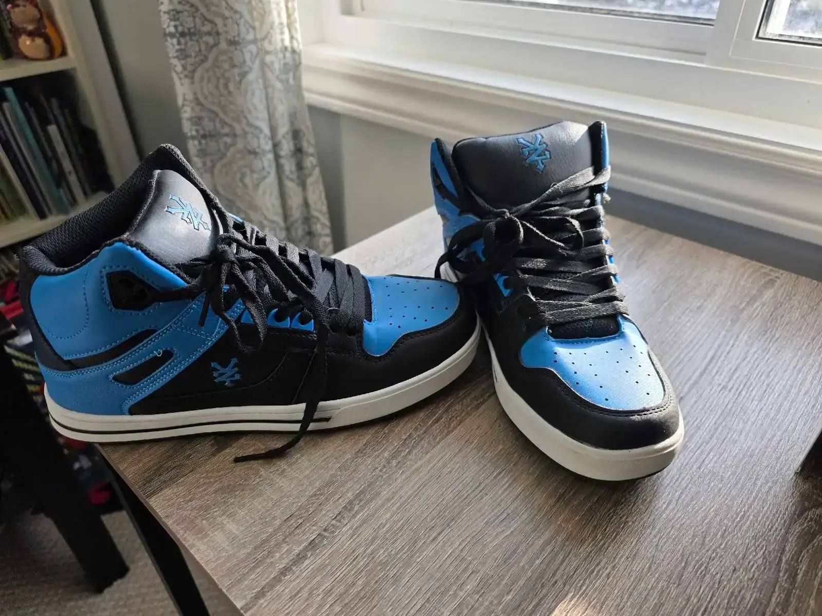 Zoo York Sneakers - size 6 - photo 2