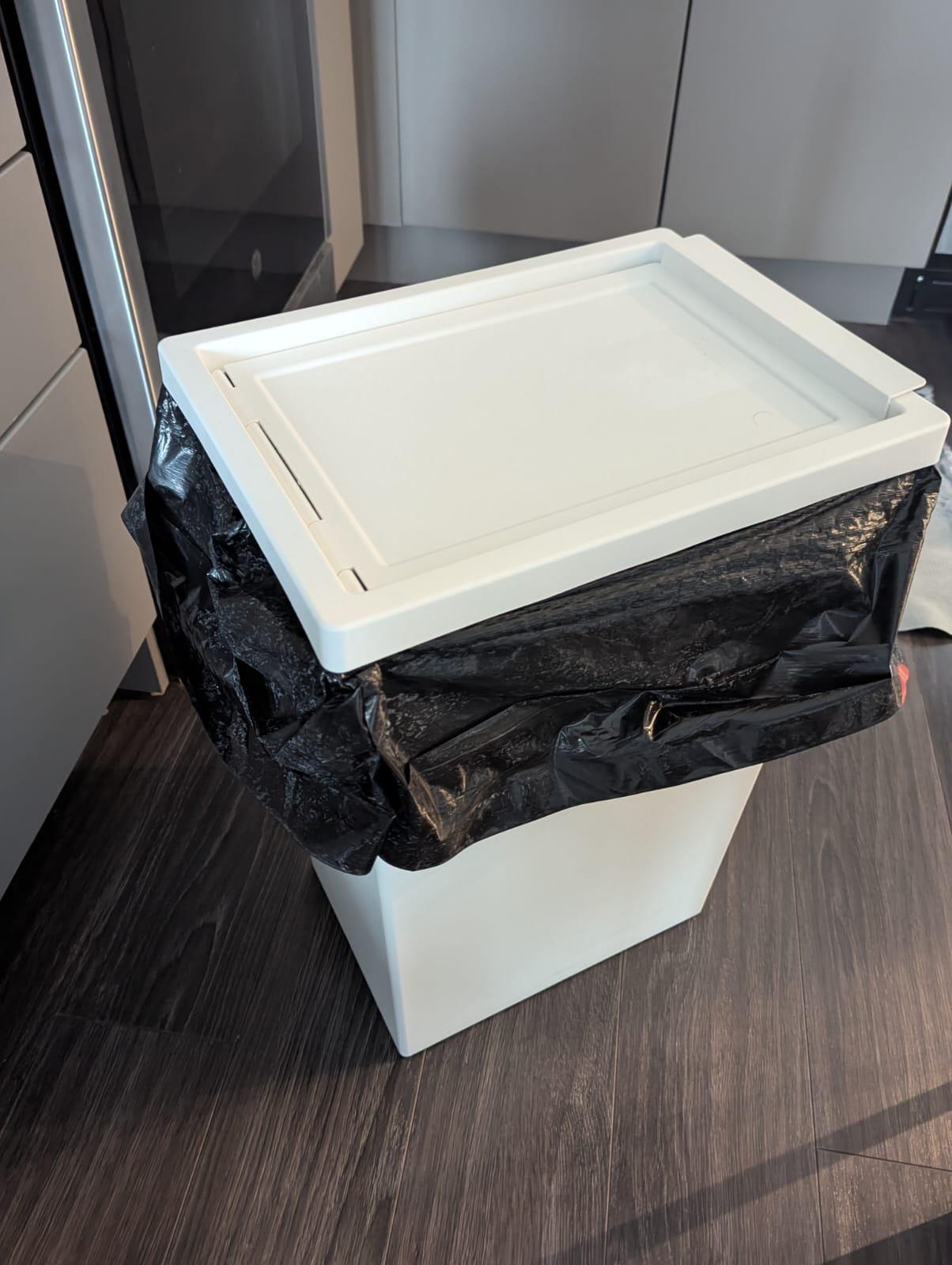 IKEA FILUR bin with lid 42L