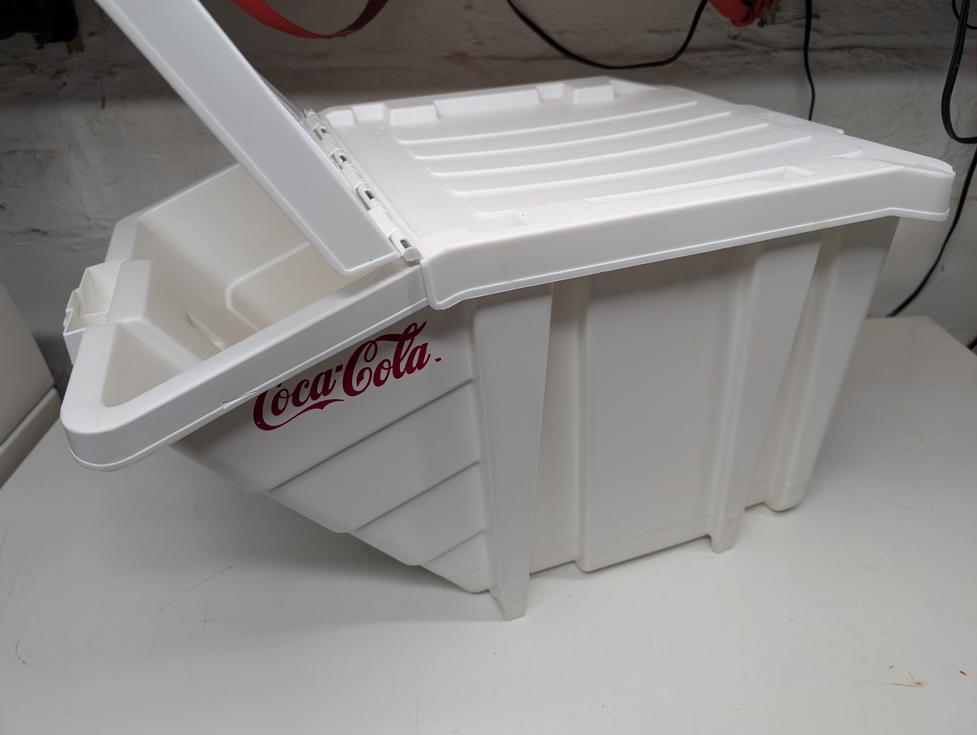 🥤📦Coca-Cola Tucker's Front-Loading Storage Tote 🥤📦 - photo 2