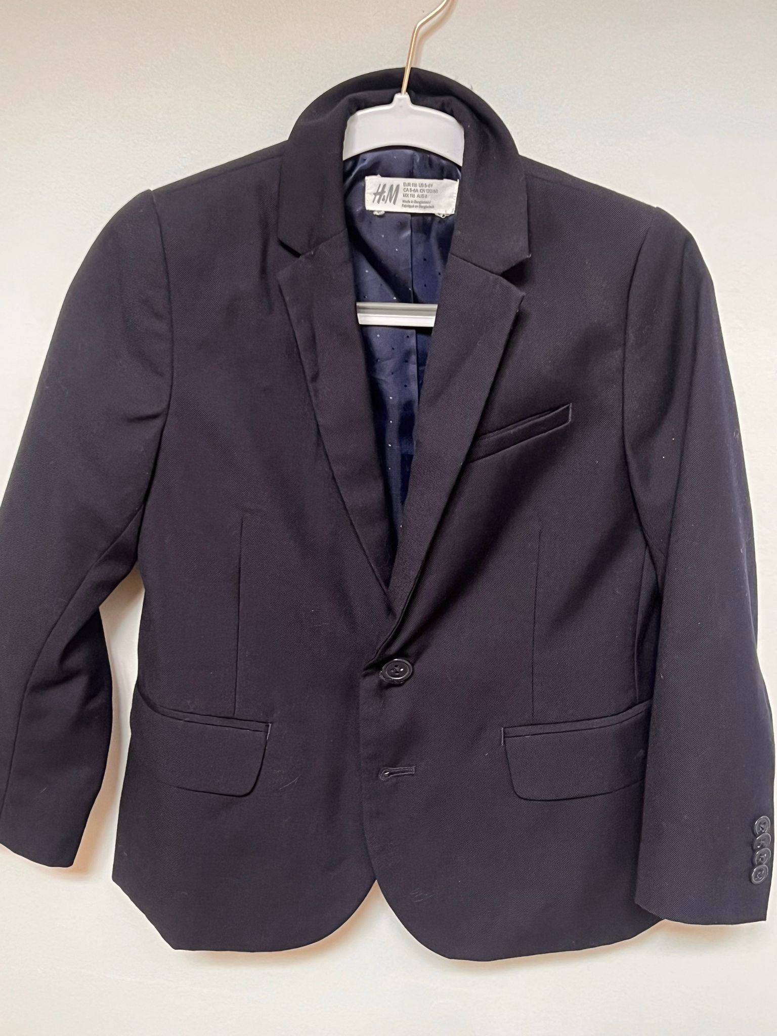 H&M Kids Navy Blue Suit. Size 5-6
