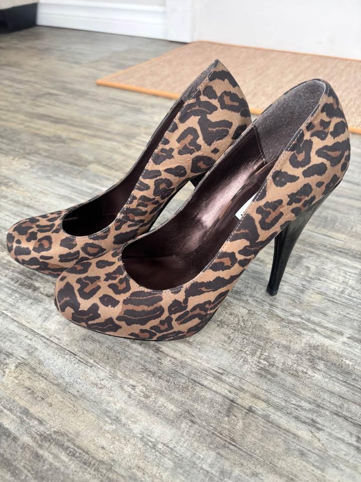 Size 8 high heels - photo 4